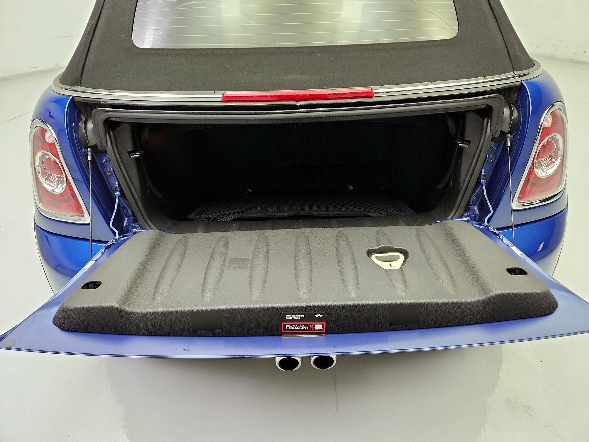 Thumbnail: 2015 MINI Cooper - 18