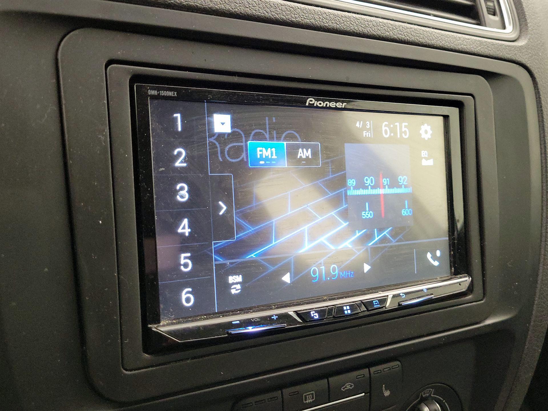 Thumbnail: 2017 Volkswagen Jetta - 15