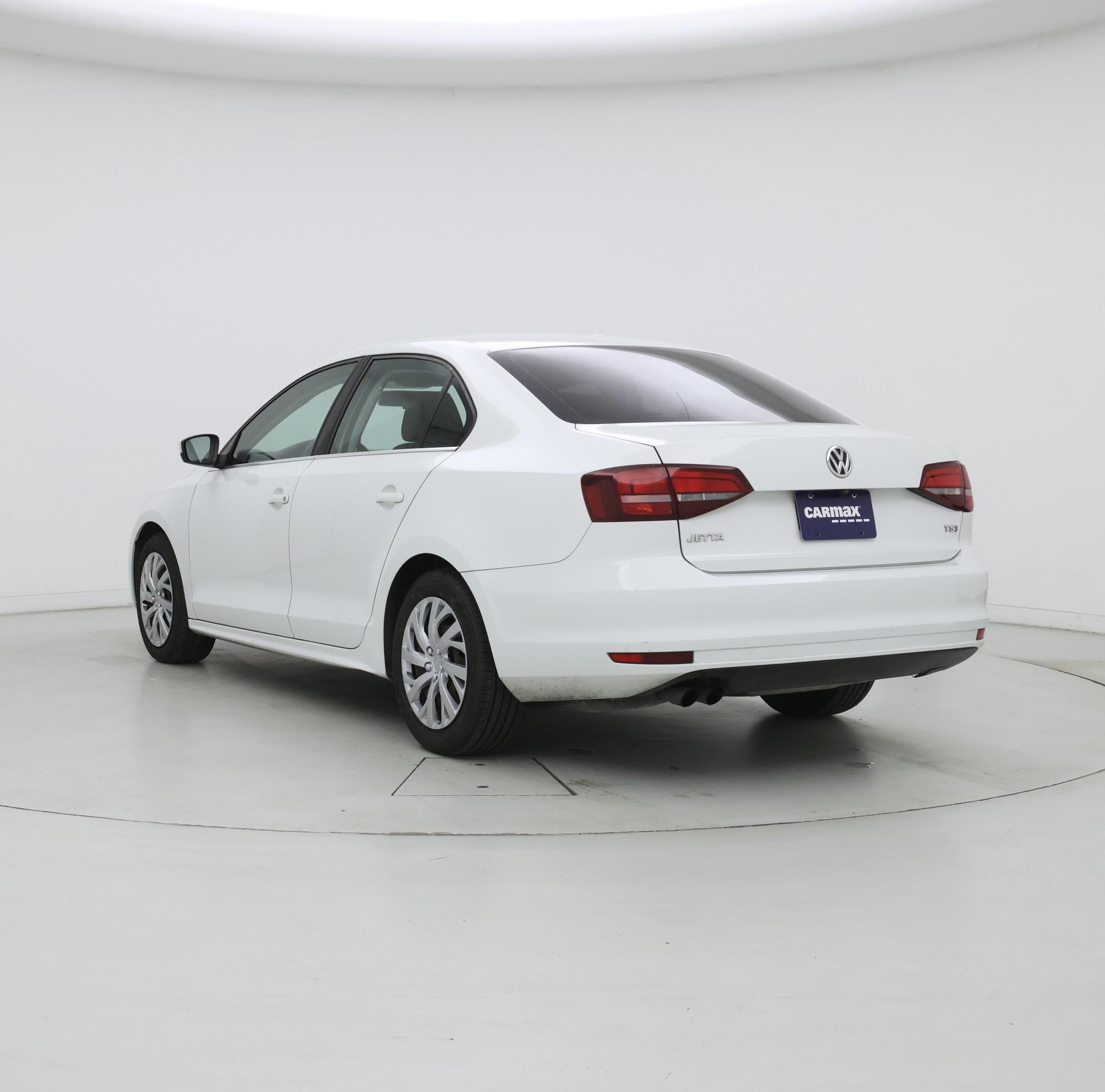 Thumbnail: 2017 Volkswagen Jetta - 2