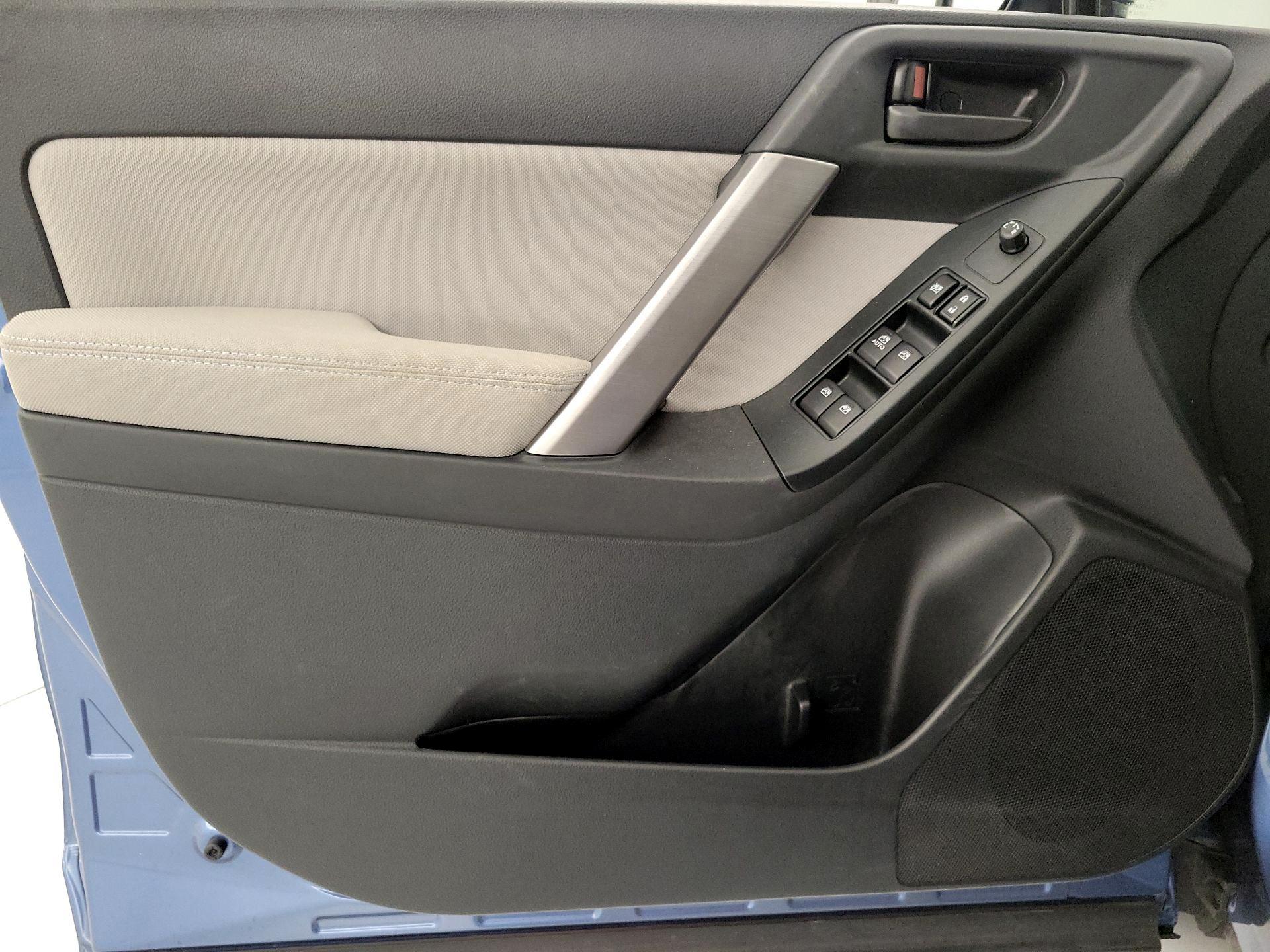 Thumbnail: 2015 Subaru Forester - 12