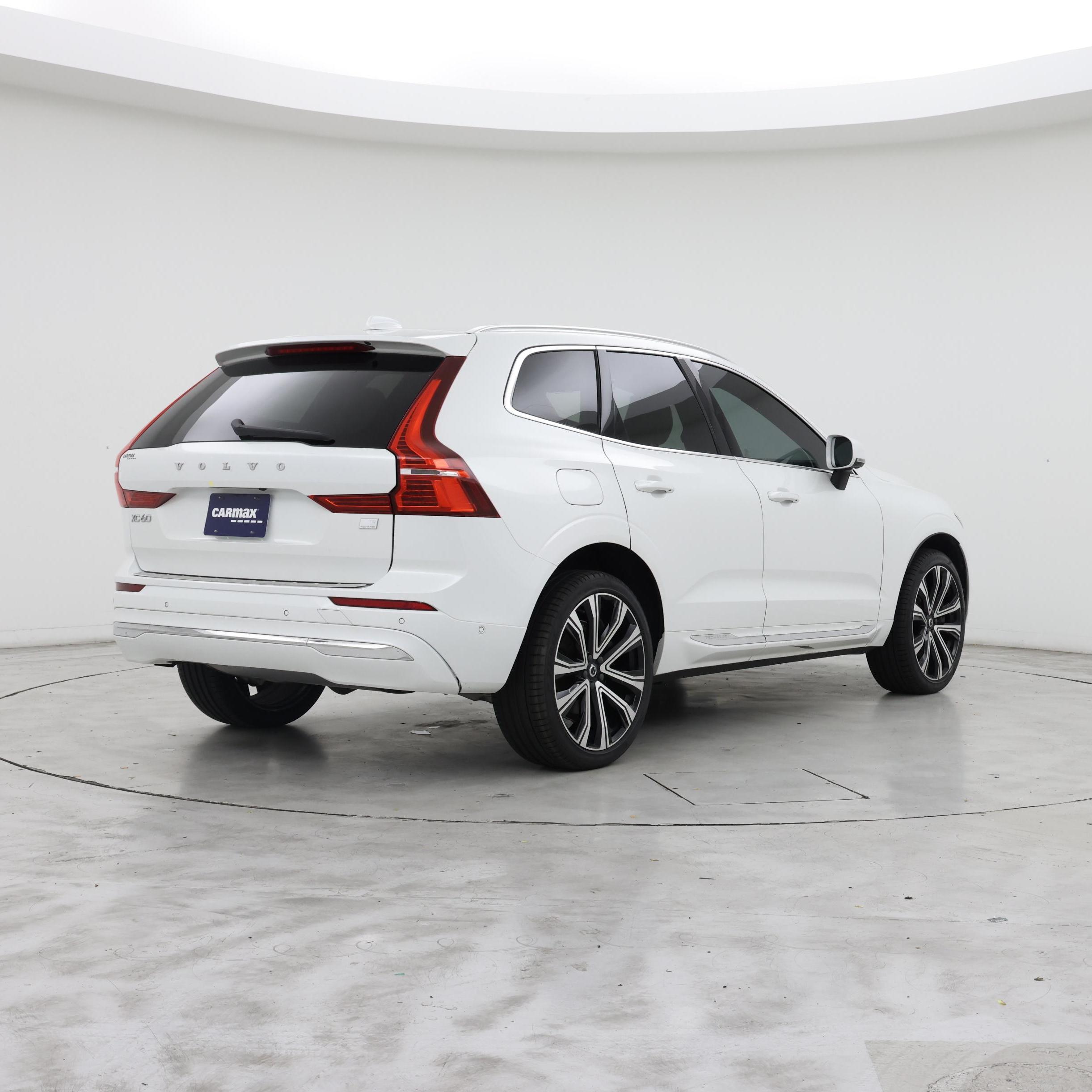 Thumbnail: 2023 Volvo XC60 - 8