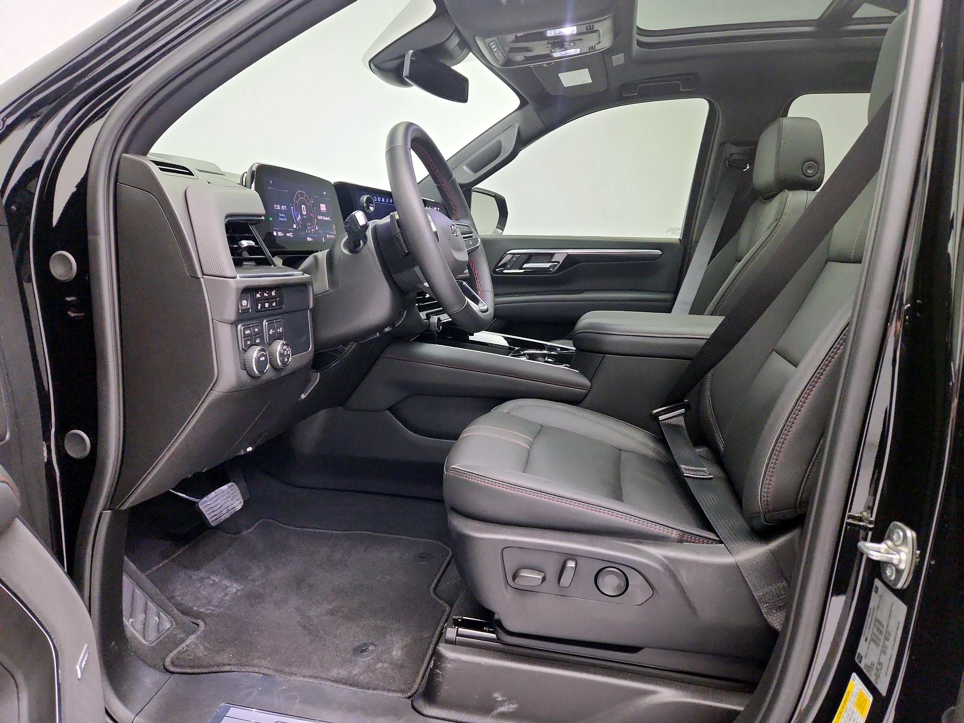Thumbnail: 2025 Chevrolet Suburban - 11