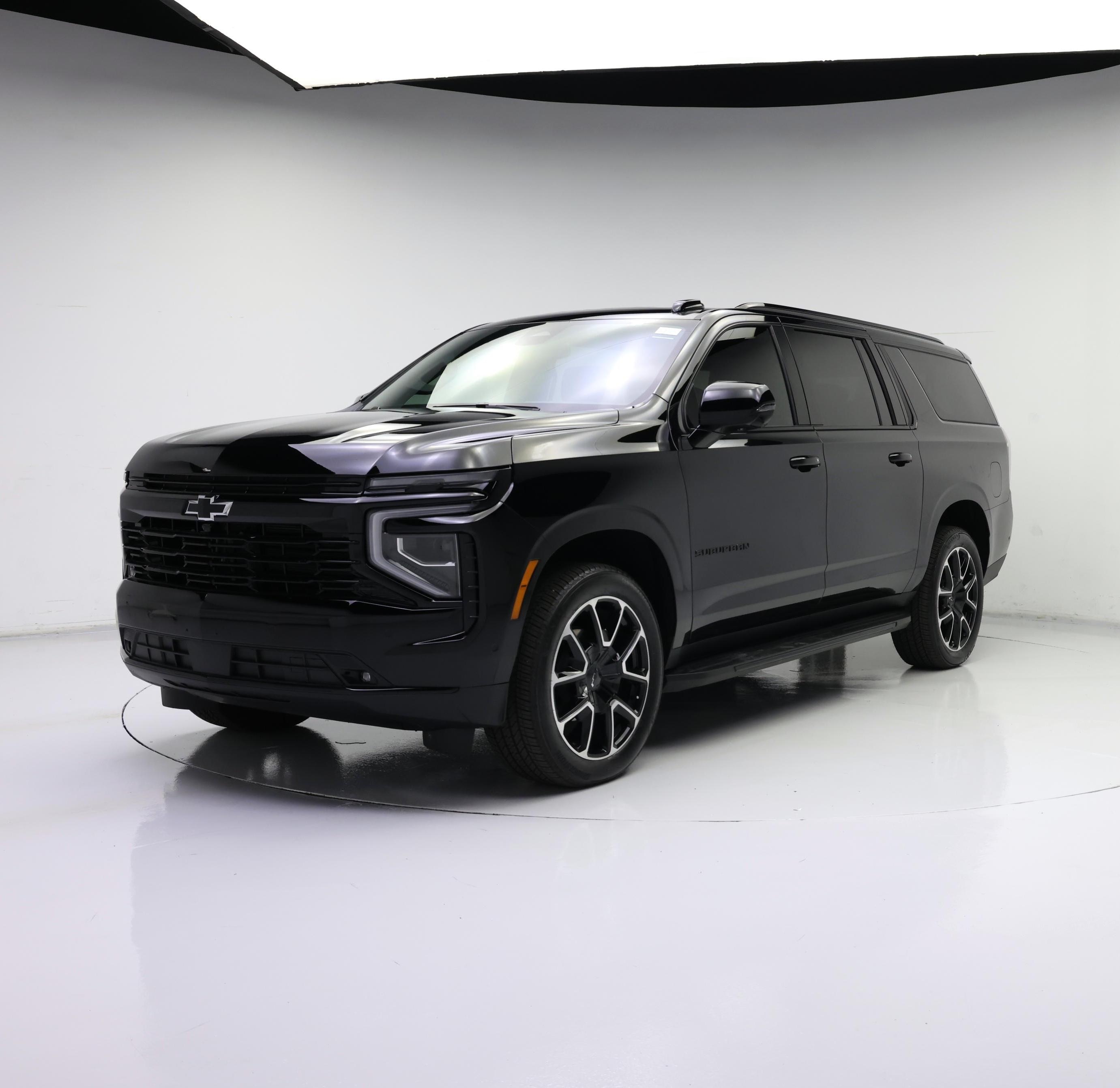 Thumbnail: 2025 Chevrolet Suburban - 4