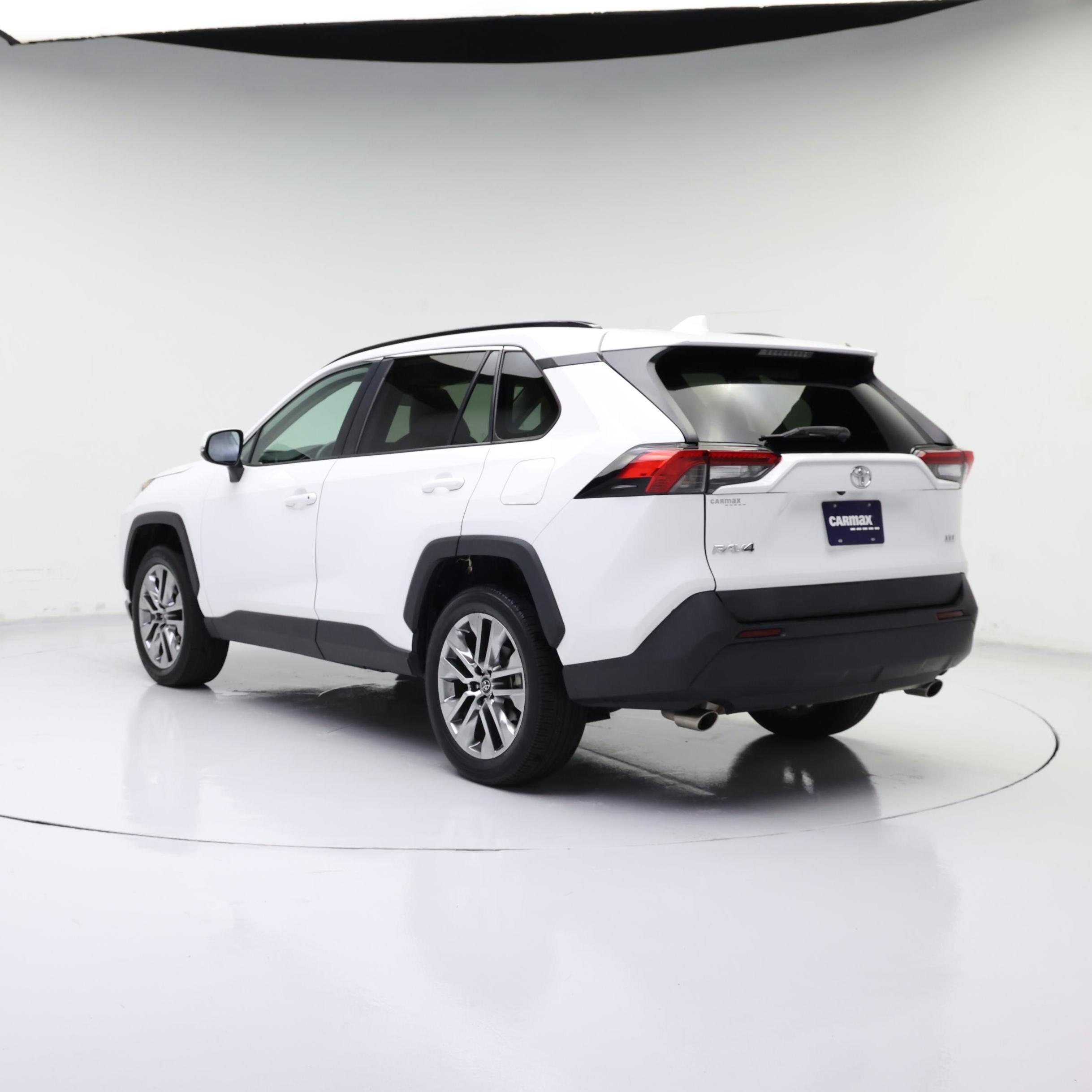 Thumbnail: 2020 Toyota RAV4 - 2