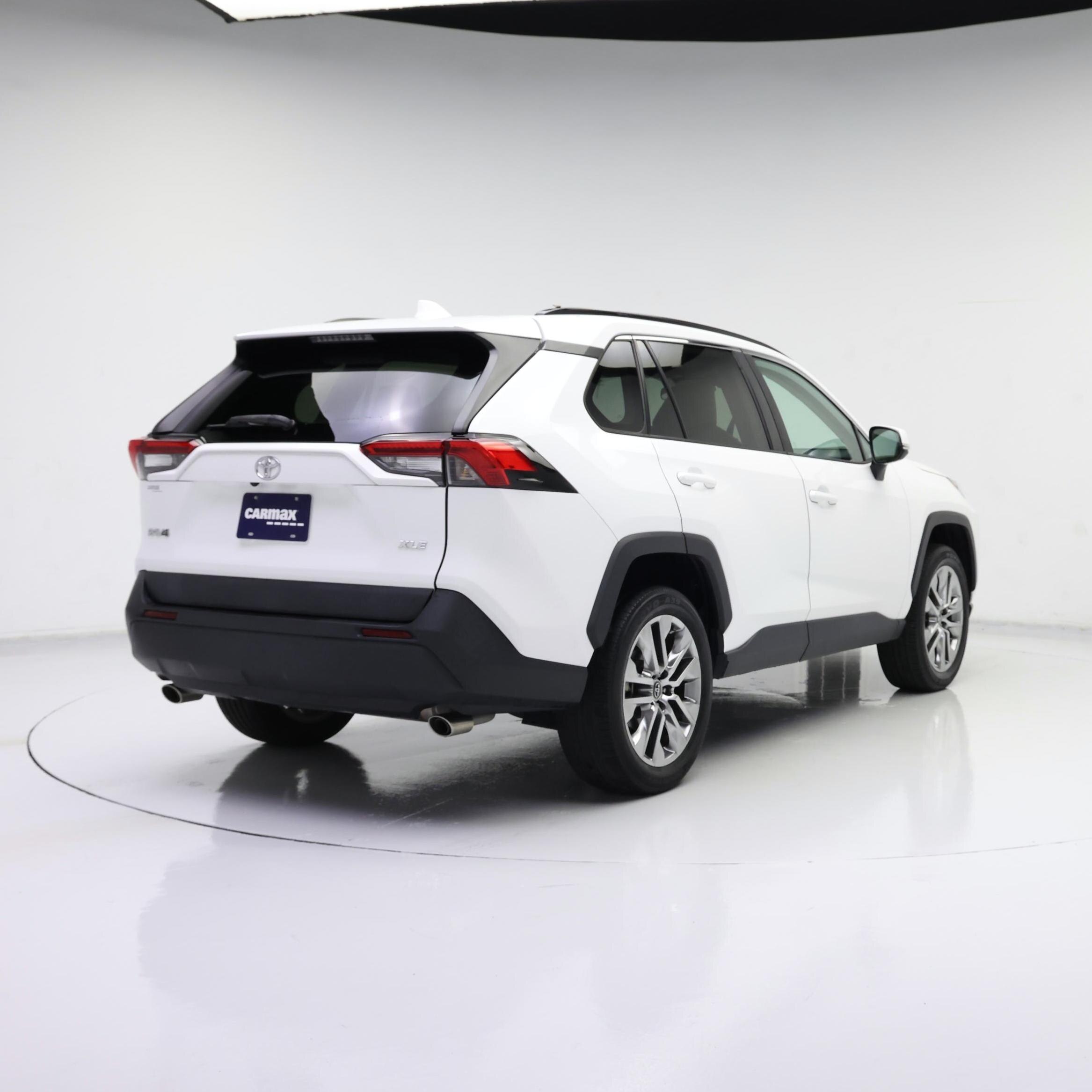 Thumbnail: 2020 Toyota RAV4 - 8
