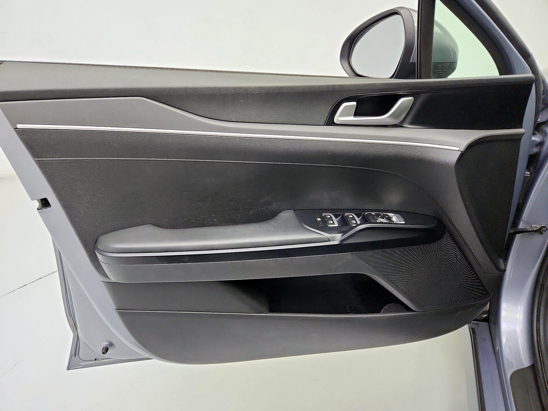 Thumbnail: 2021 Kia K5 - 12
