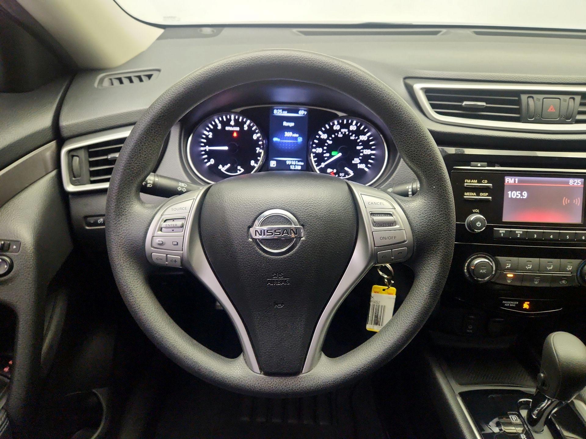 Thumbnail: 2015 Nissan Rogue - 10
