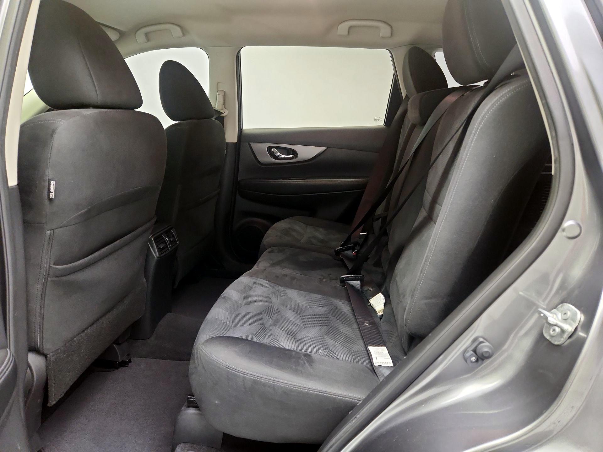 Thumbnail: 2015 Nissan Rogue - 19
