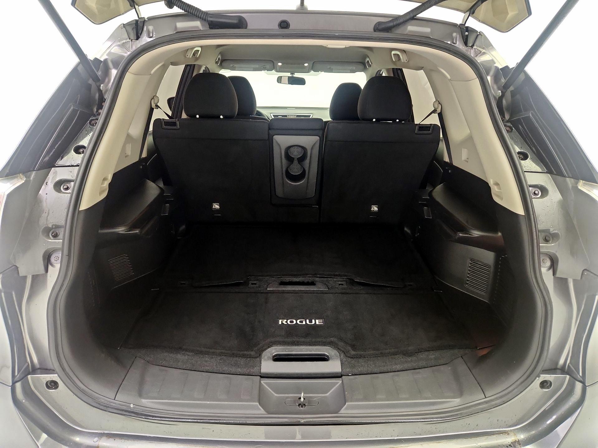 Thumbnail: 2015 Nissan Rogue - 20