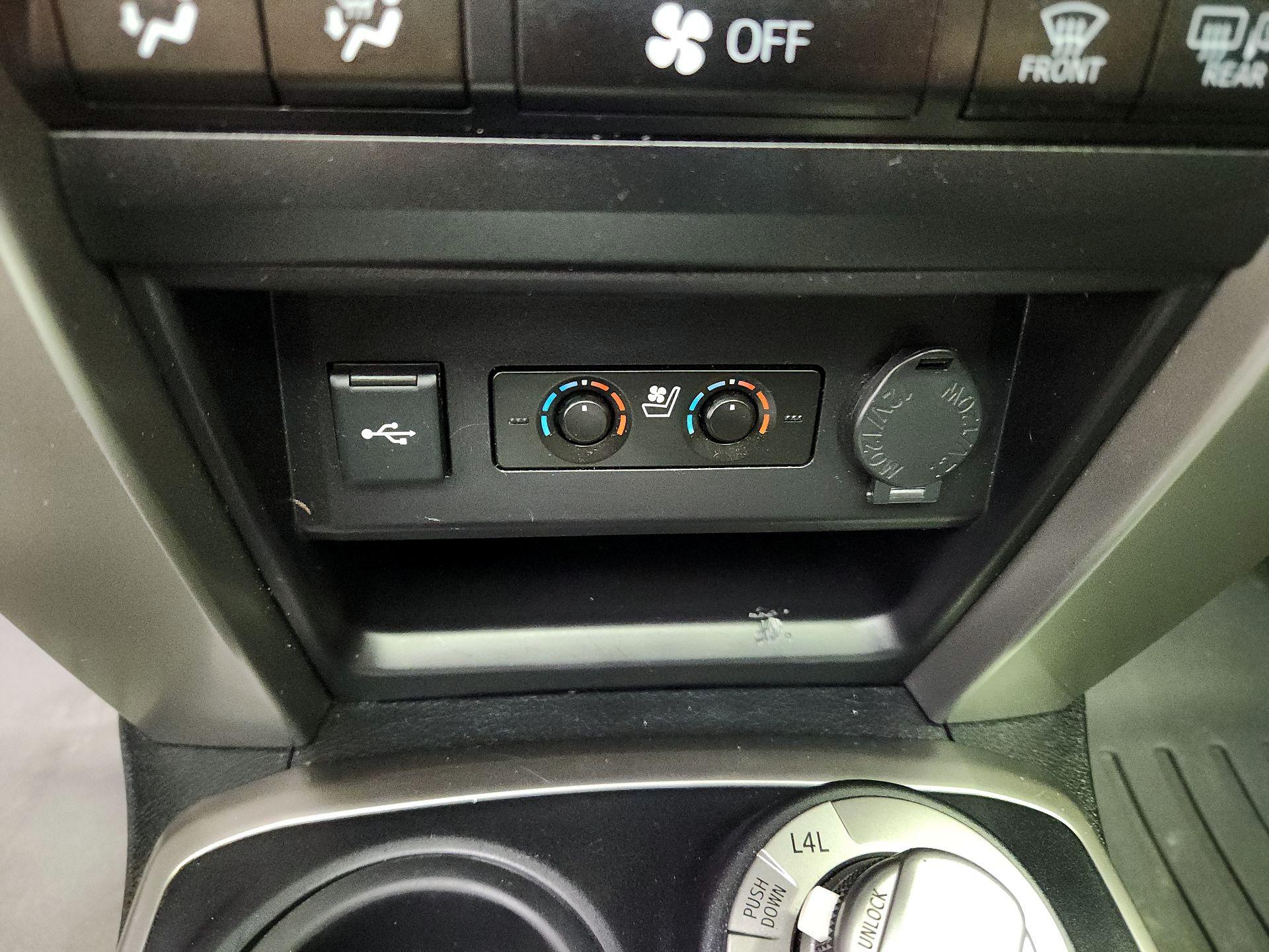 Thumbnail: 2020 Toyota 4Runner - 19