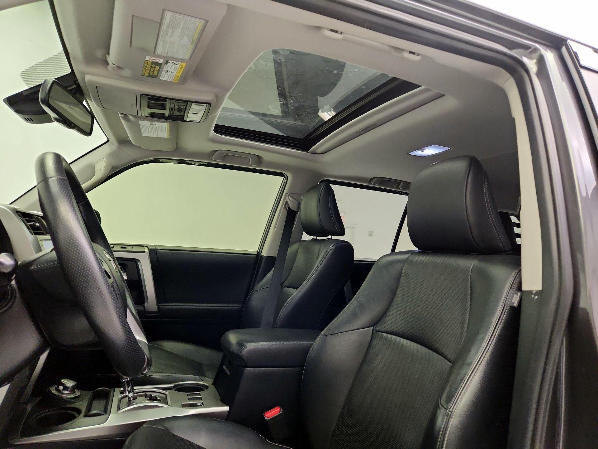 Thumbnail: 2020 Toyota 4Runner - 20