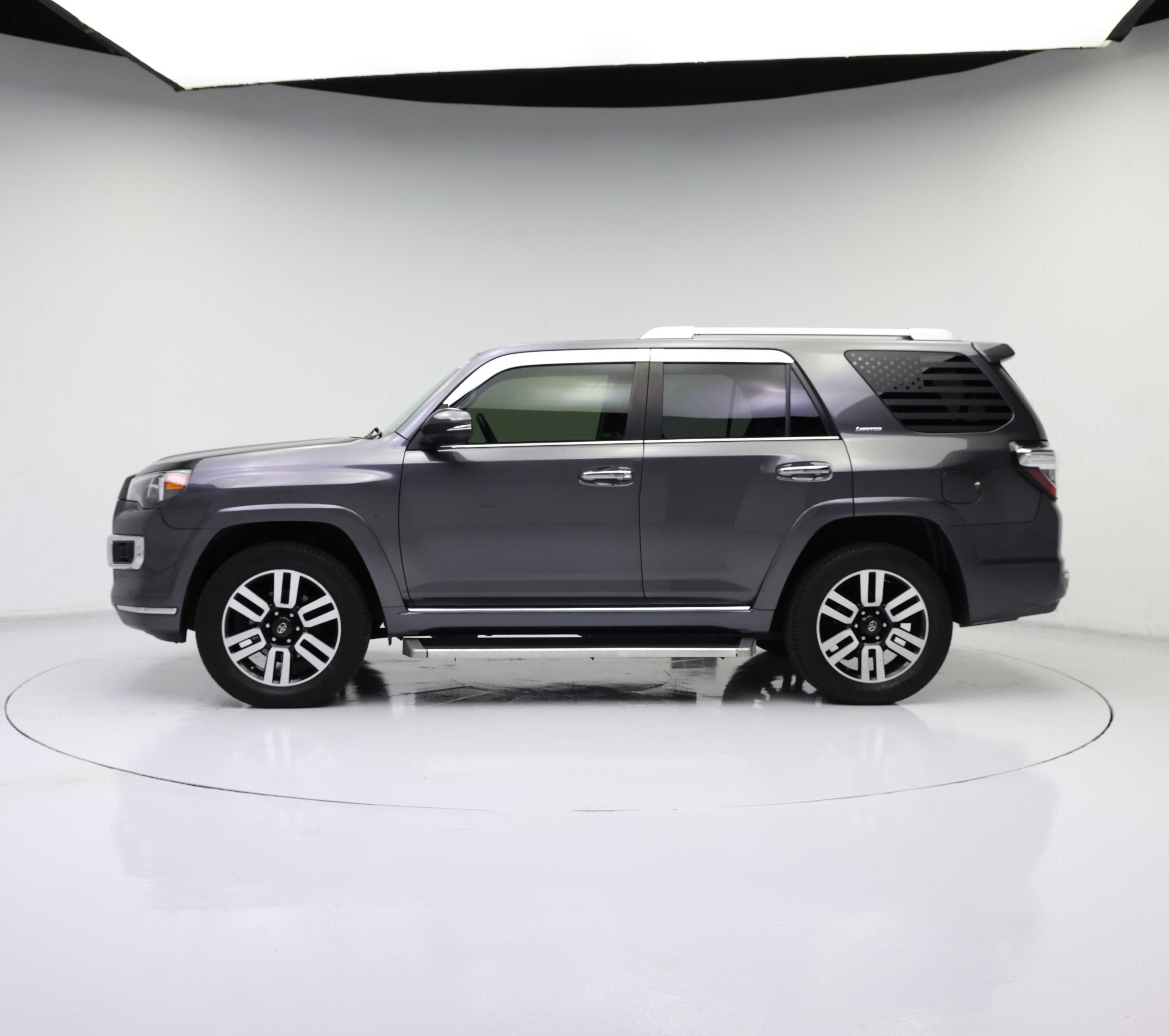 Thumbnail: 2020 Toyota 4Runner - 3