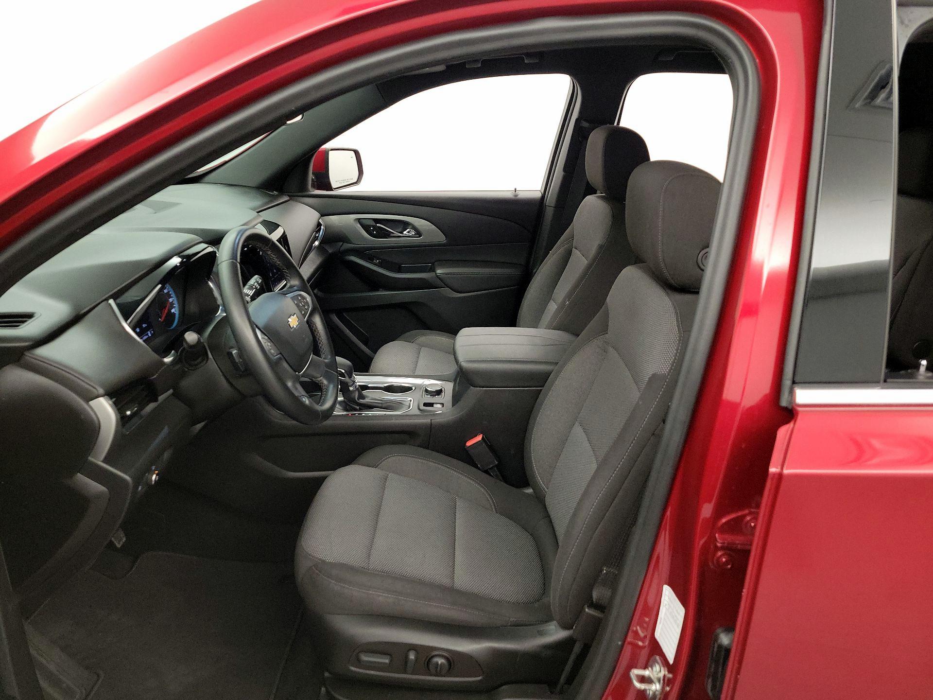 Thumbnail: 2023 Chevrolet Traverse - 11