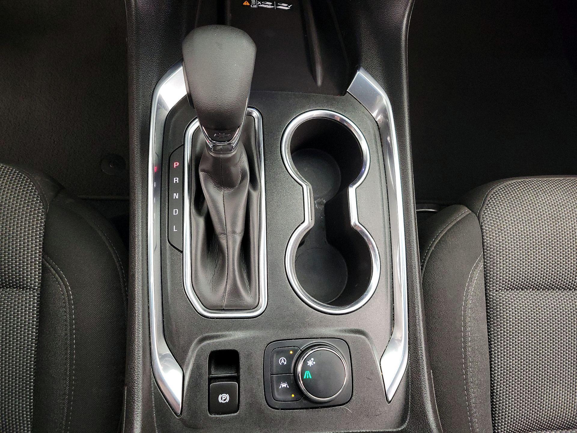 Thumbnail: 2023 Chevrolet Traverse - 17