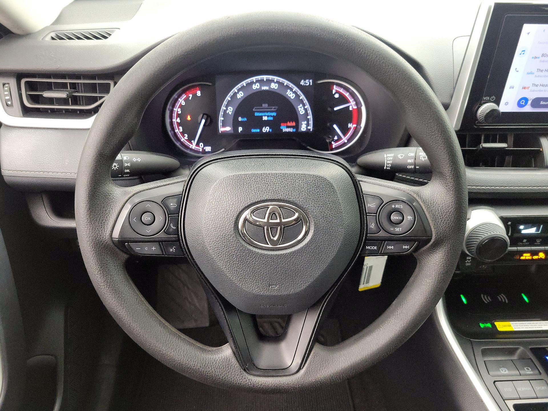 Thumbnail: 2024 Toyota RAV4 - 10