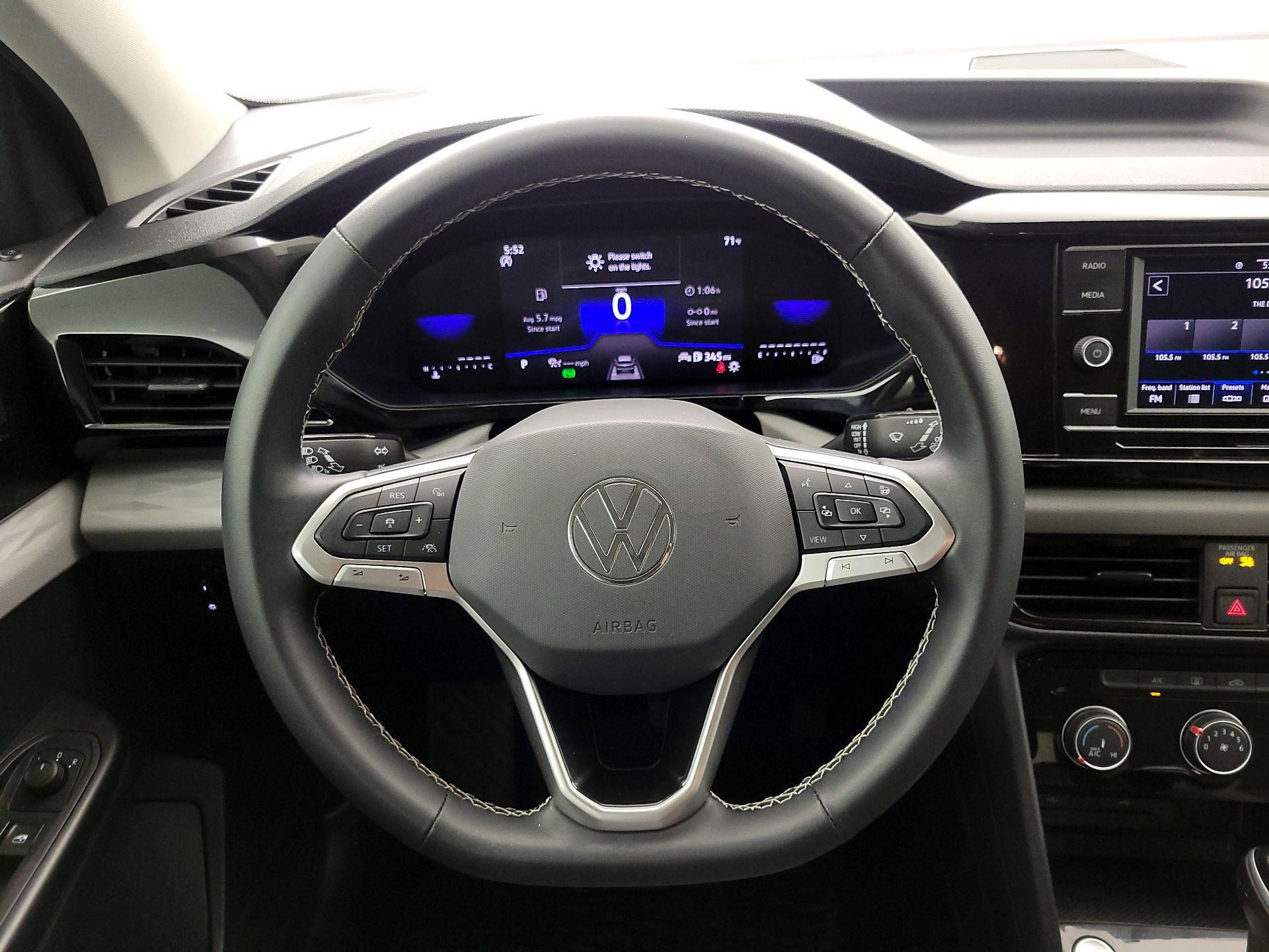 Thumbnail: 2024 Volkswagen Taos - 10