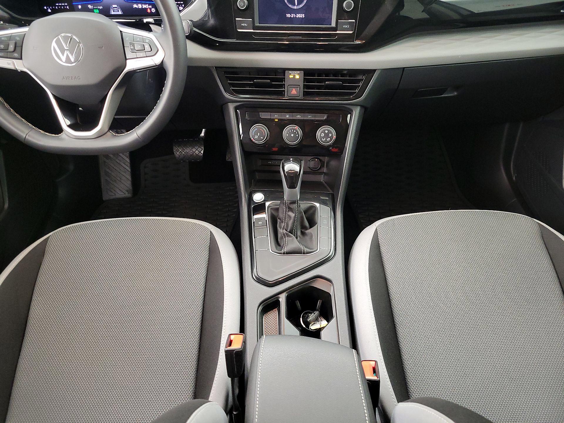 Thumbnail: 2024 Volkswagen Taos - 17