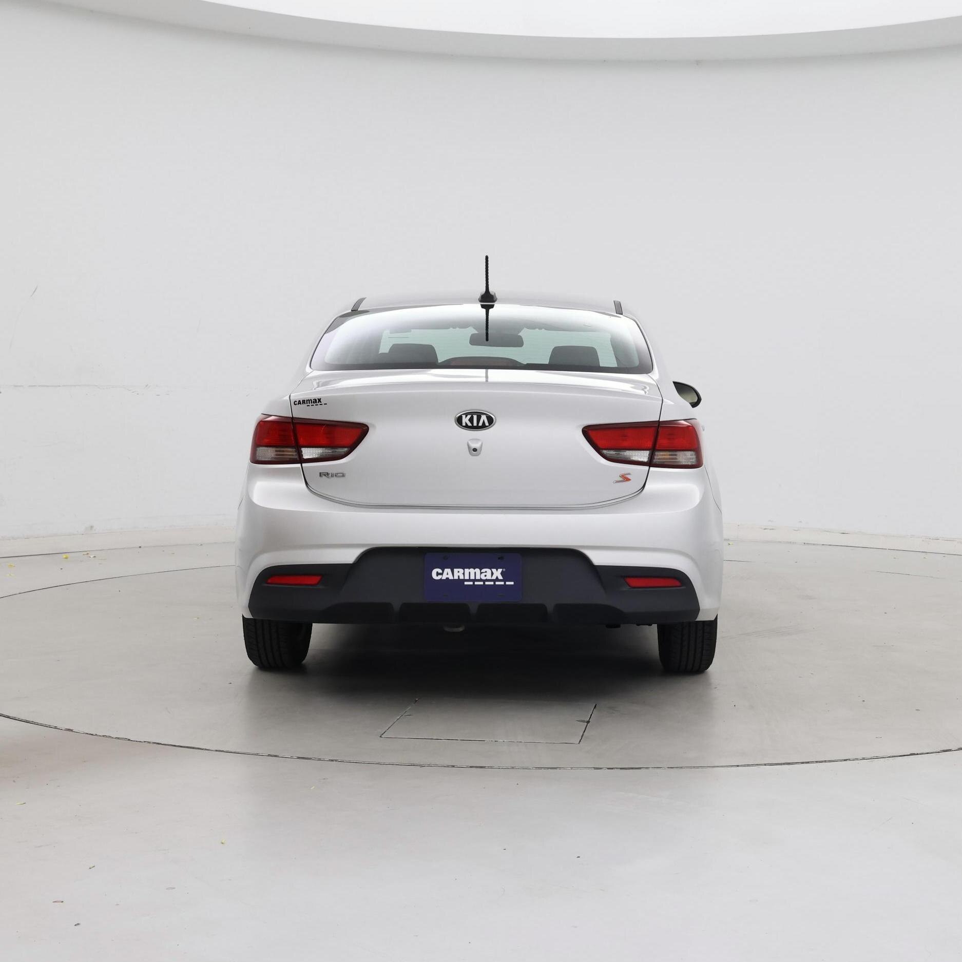 Thumbnail: 2019 Kia Rio - 6