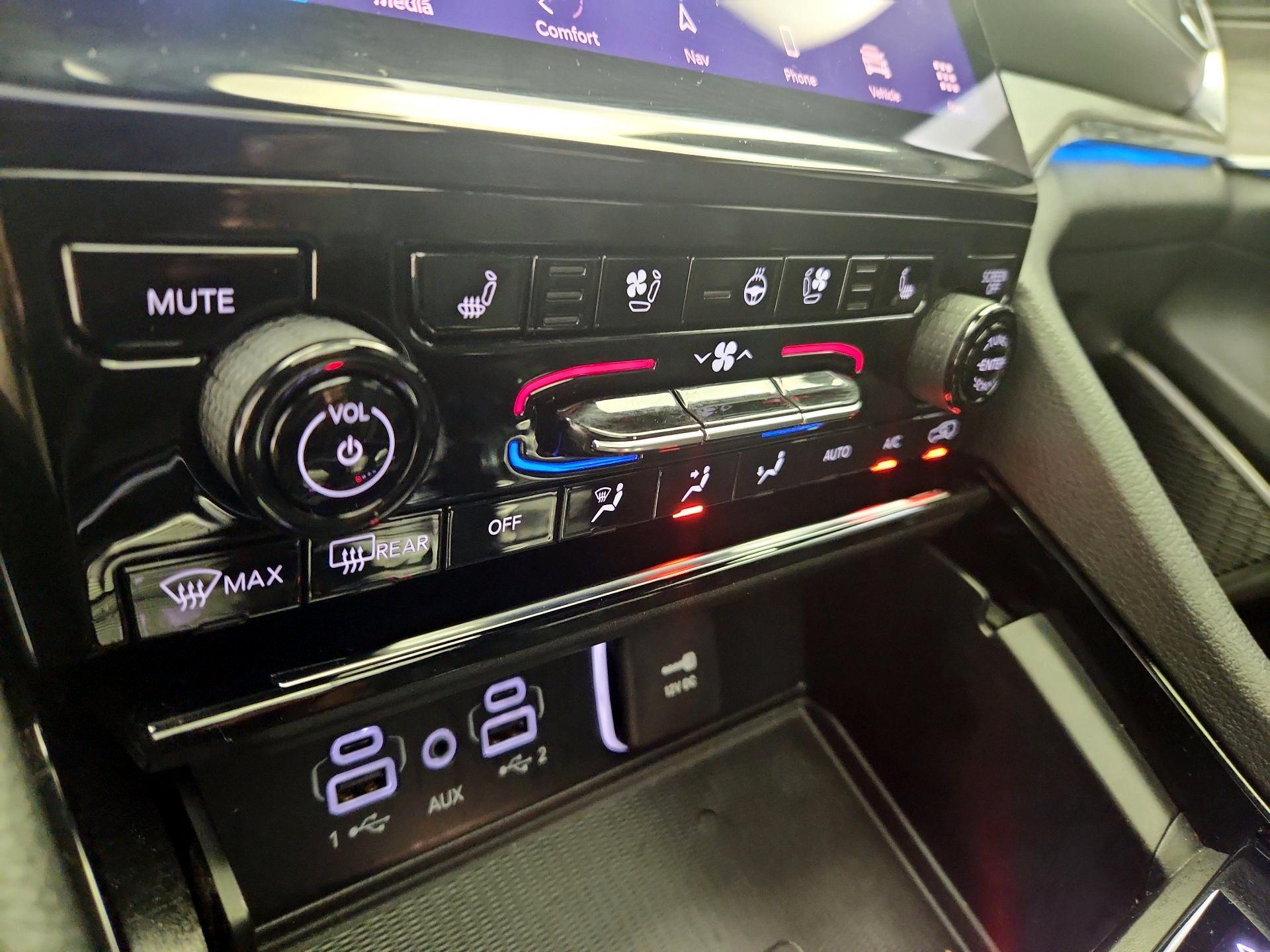 Thumbnail: 2024 Jeep Grand Cherokee - 15