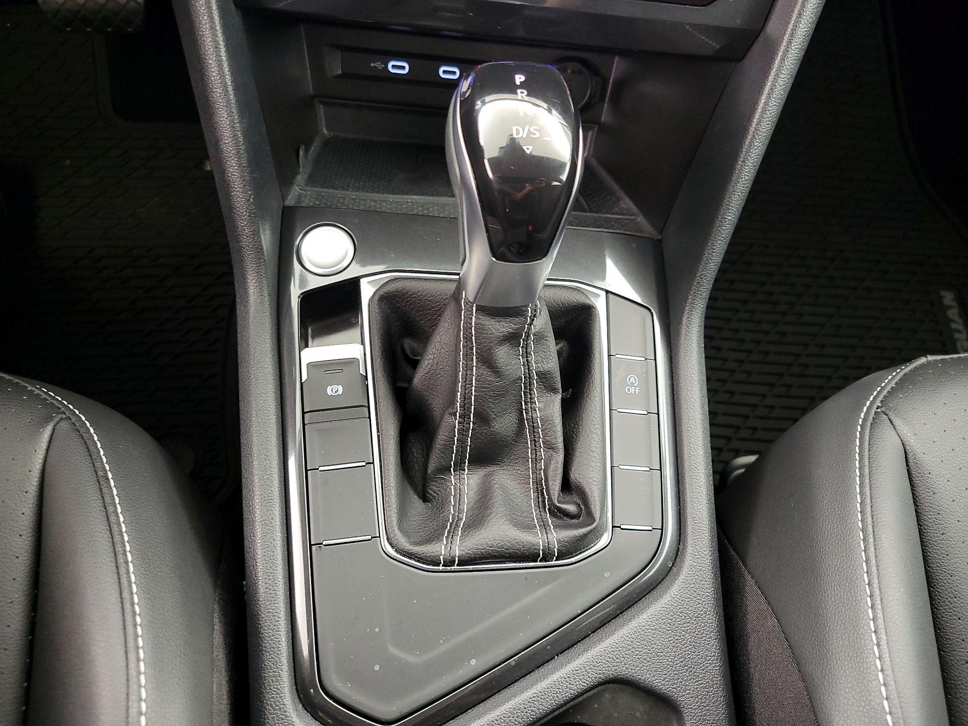 Thumbnail: 2023 Volkswagen Tiguan - 17