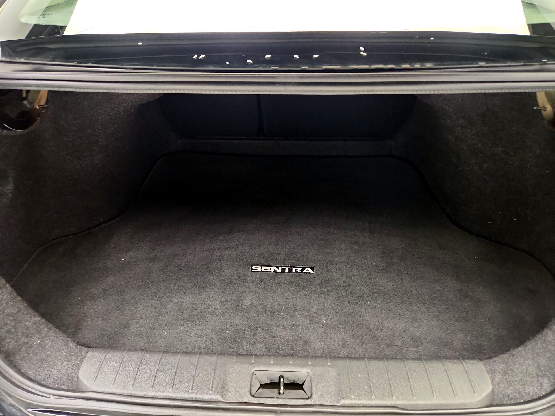 Thumbnail: 2021 Nissan Sentra - 20