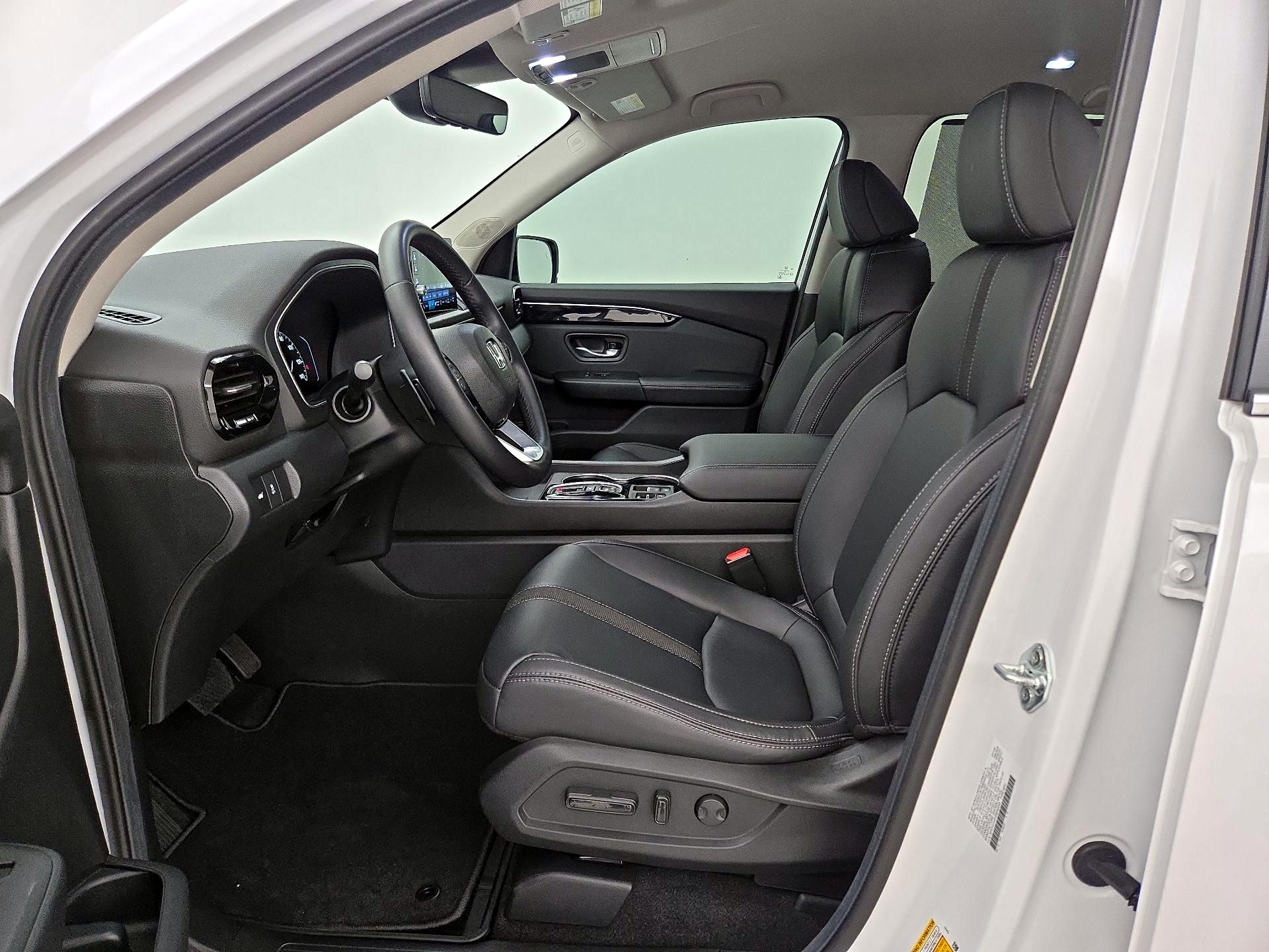 Thumbnail: 2025 Honda Pilot - 11