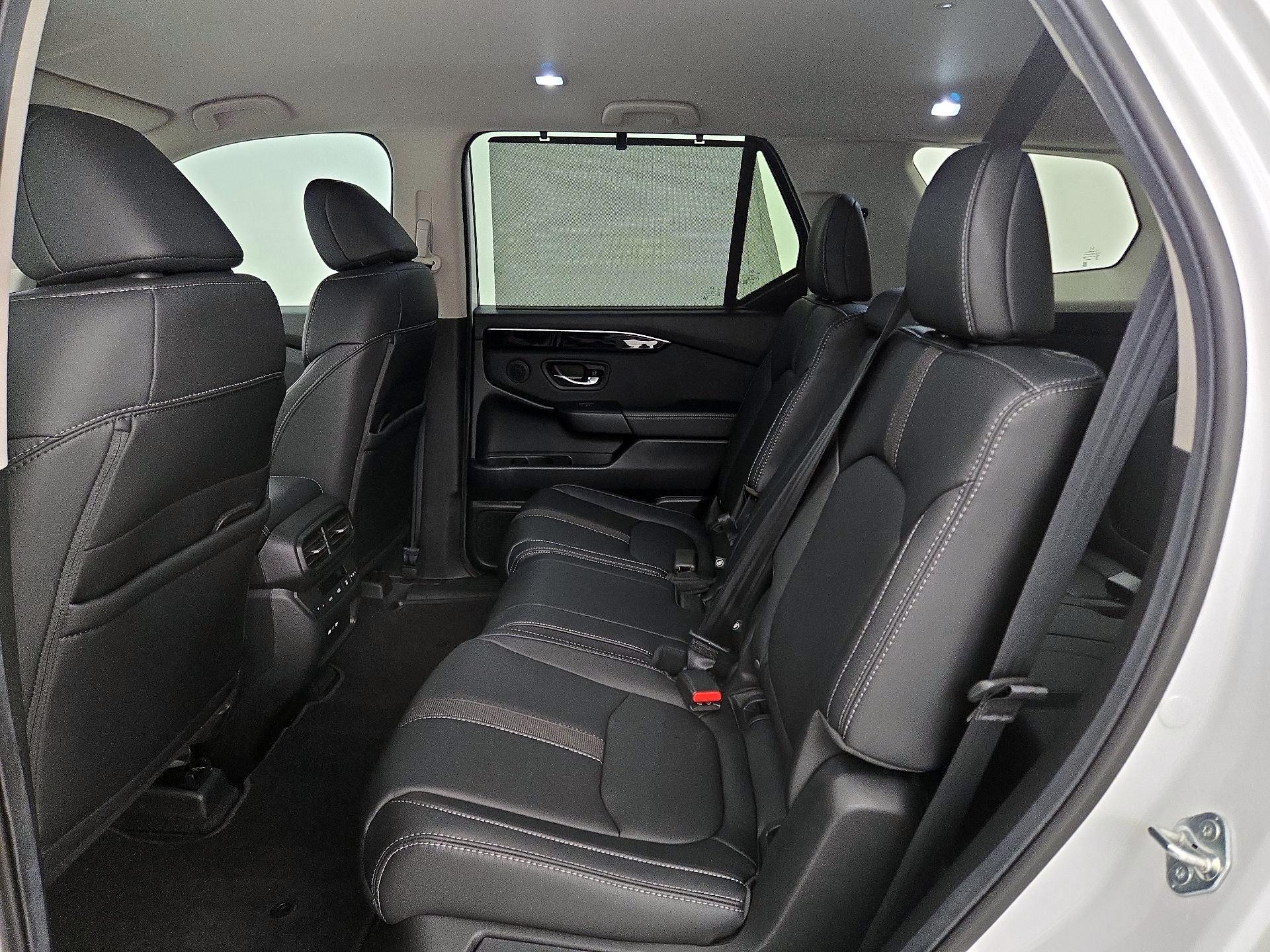 Thumbnail: 2025 Honda Pilot - 19