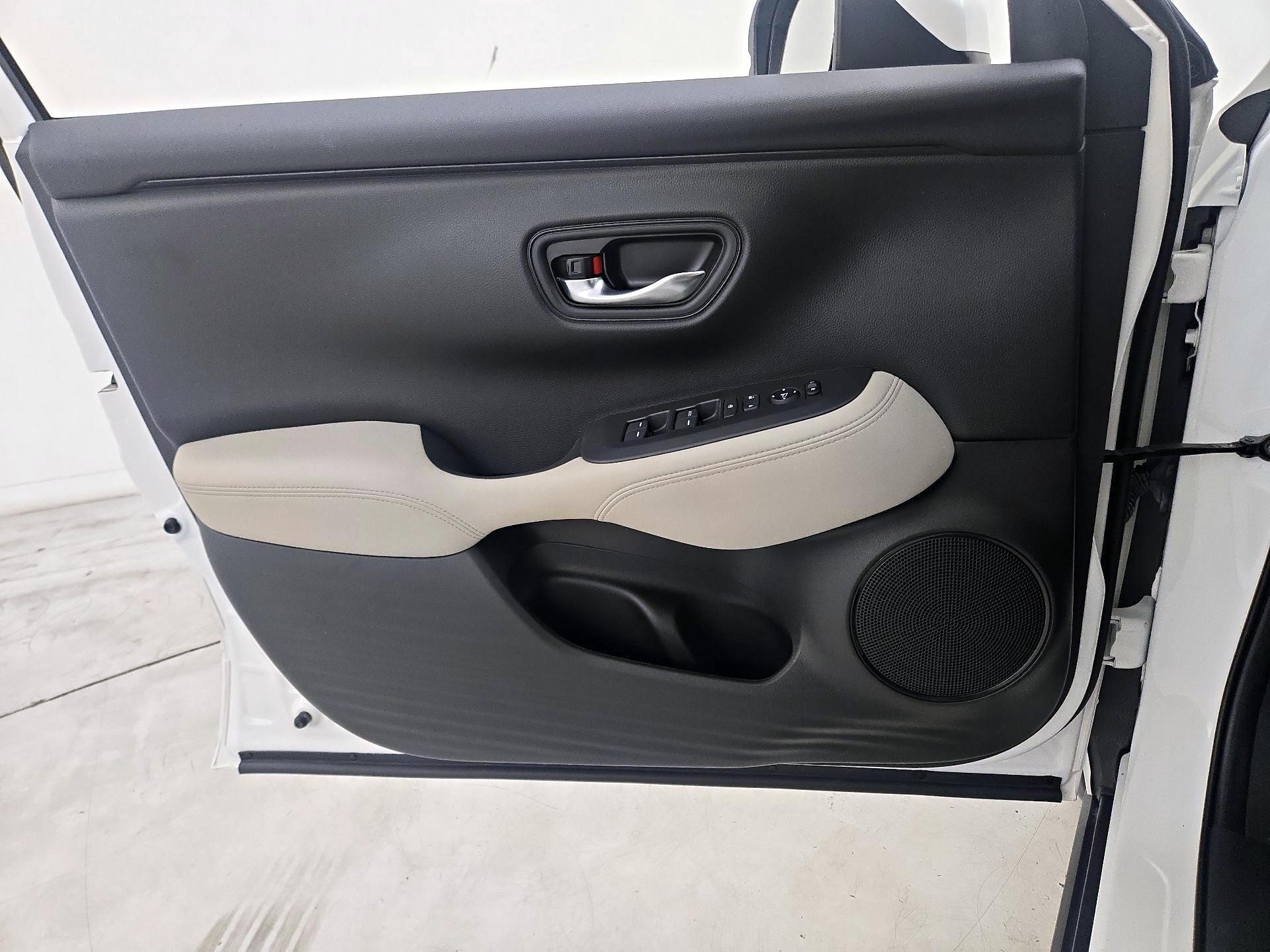 Thumbnail: 2025 Honda HR-V - 12