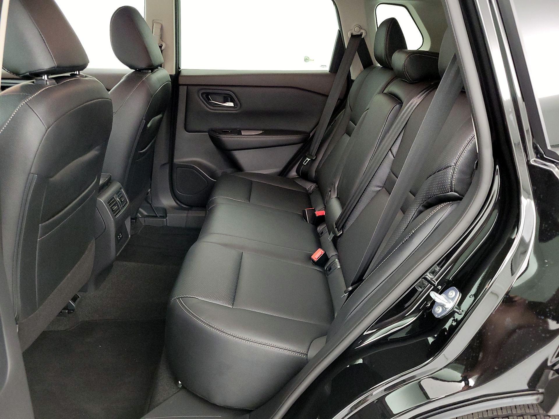 Thumbnail: 2023 Nissan Rogue - 19