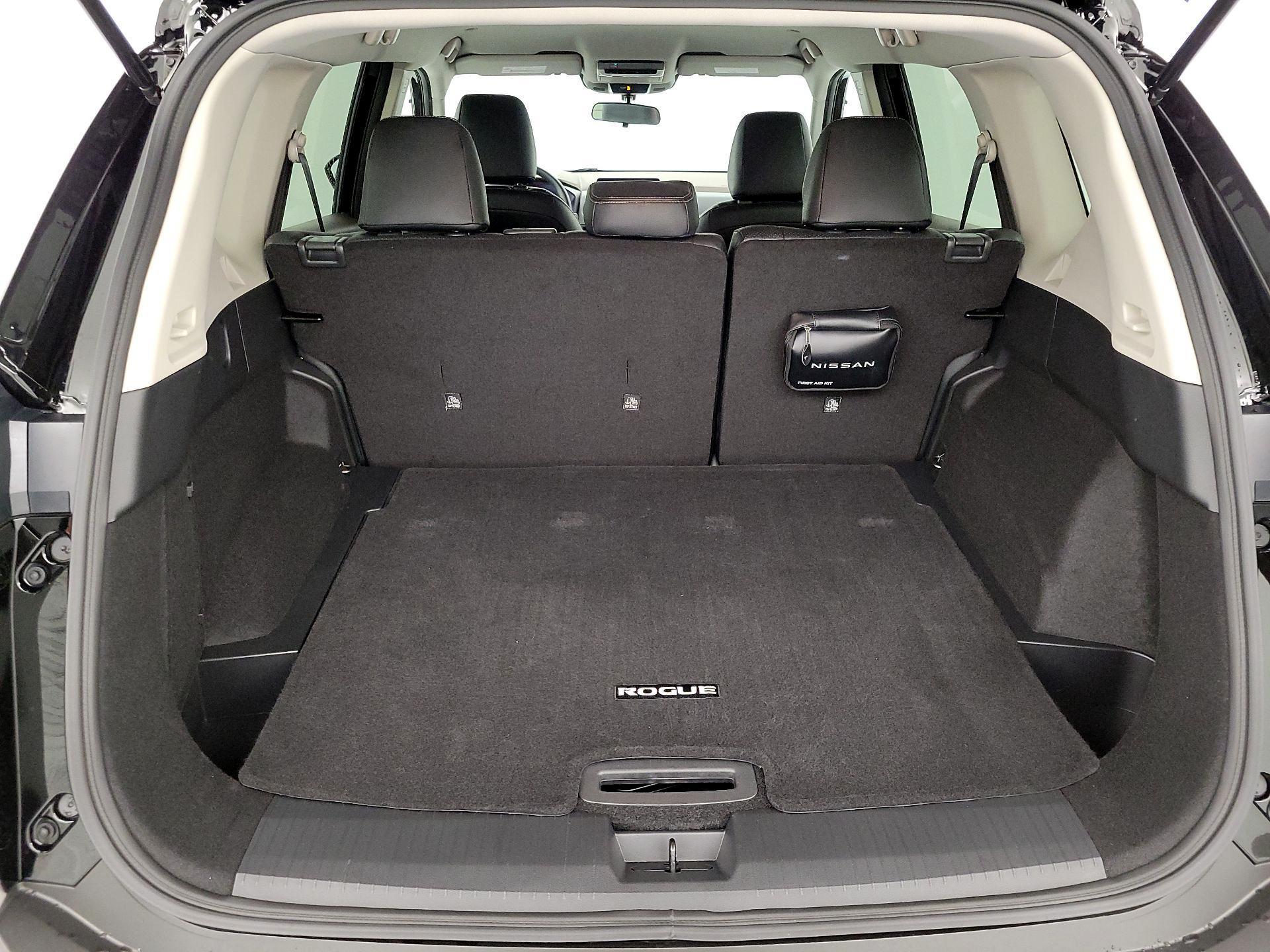 Thumbnail: 2023 Nissan Rogue - 20
