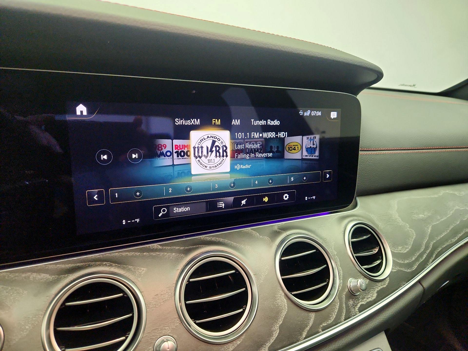 Thumbnail: 2023 Mercedes-Benz E-Class - 16