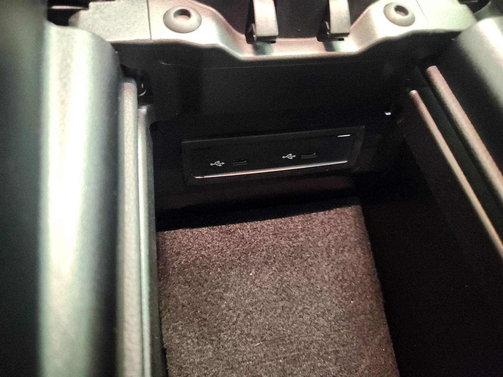 Thumbnail: 2023 Mercedes-Benz E-Class - 19