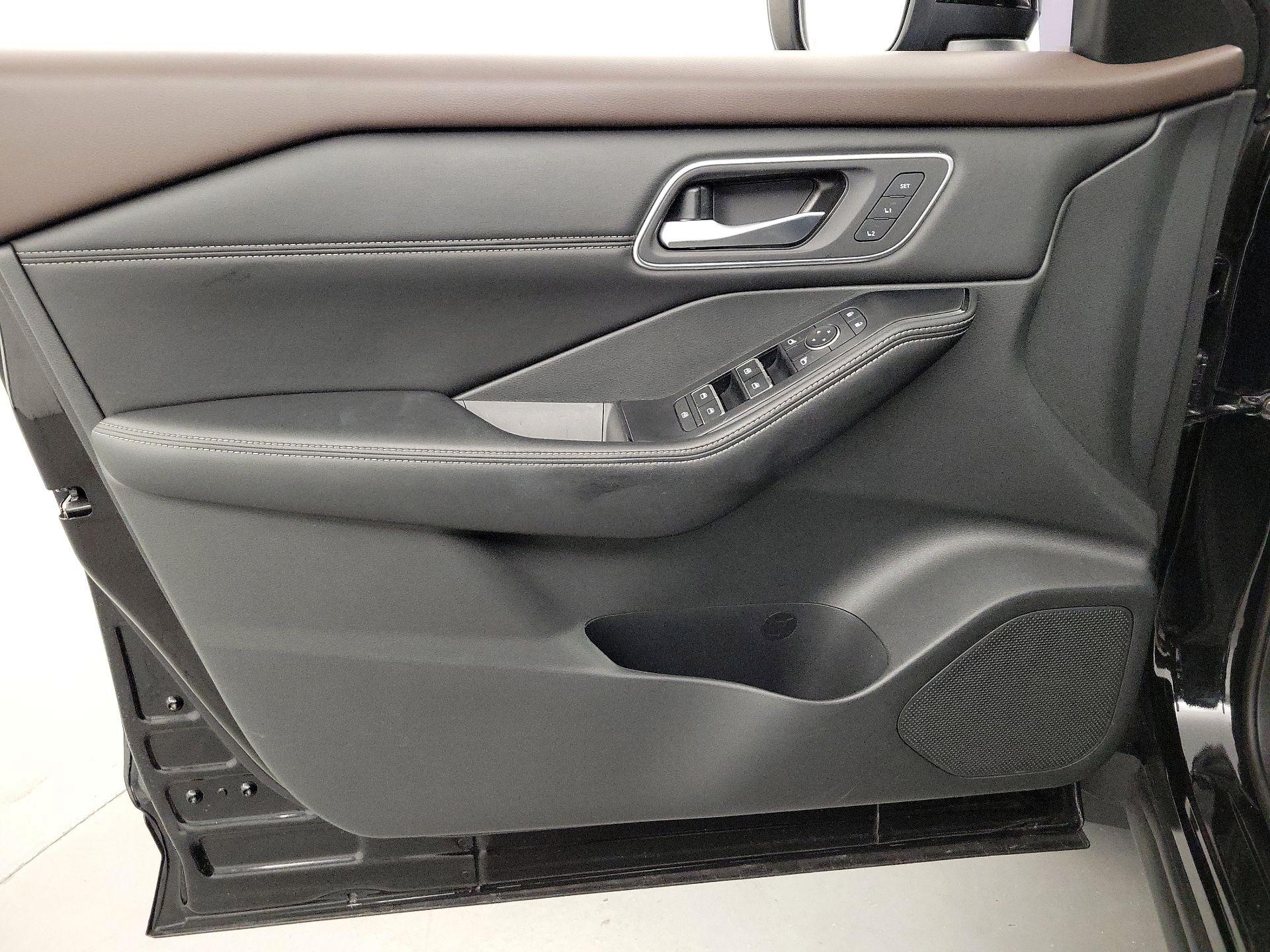 Thumbnail: 2021 Nissan Rogue - 12