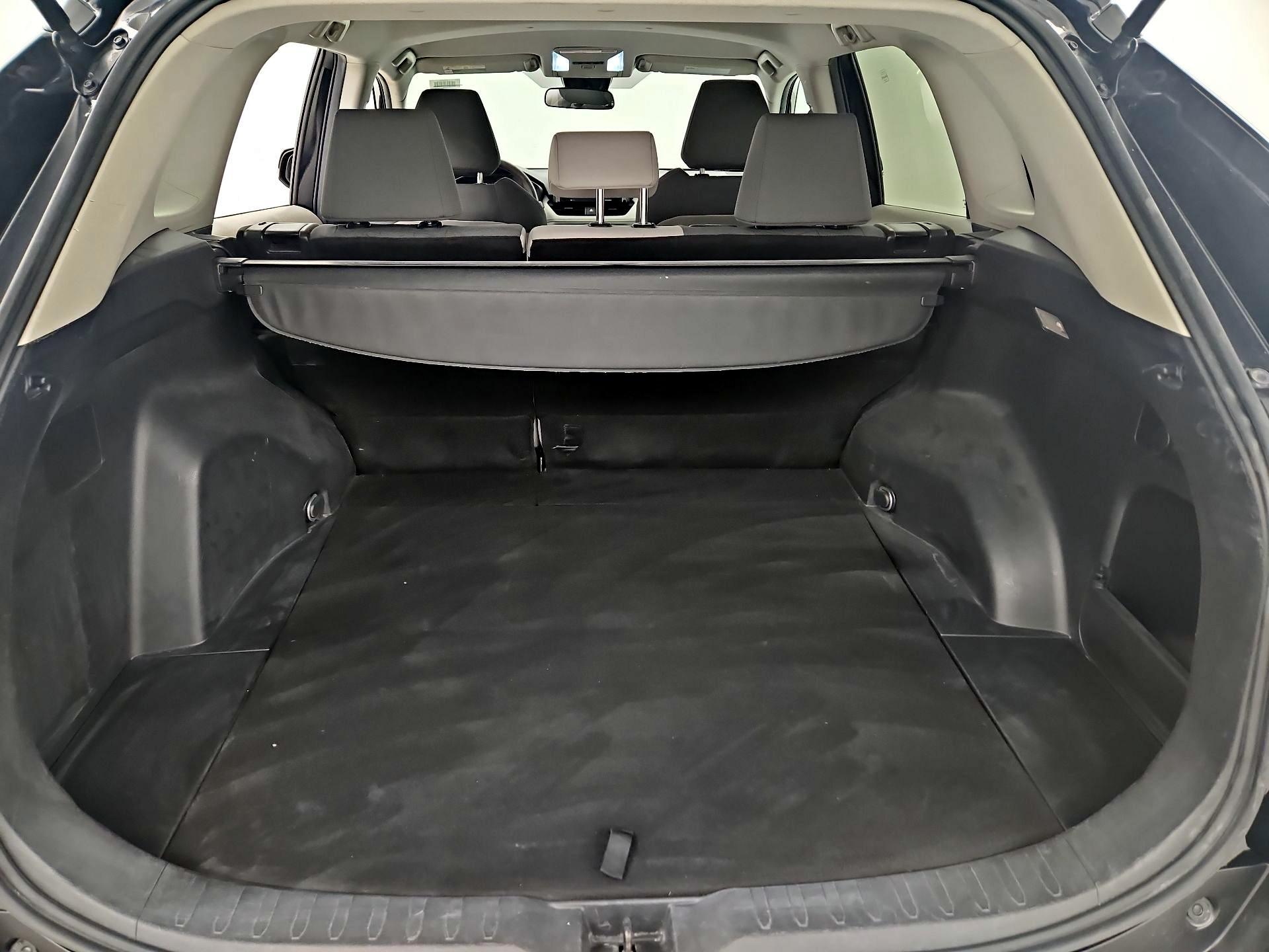 Thumbnail: 2021 Toyota RAV4 - 20