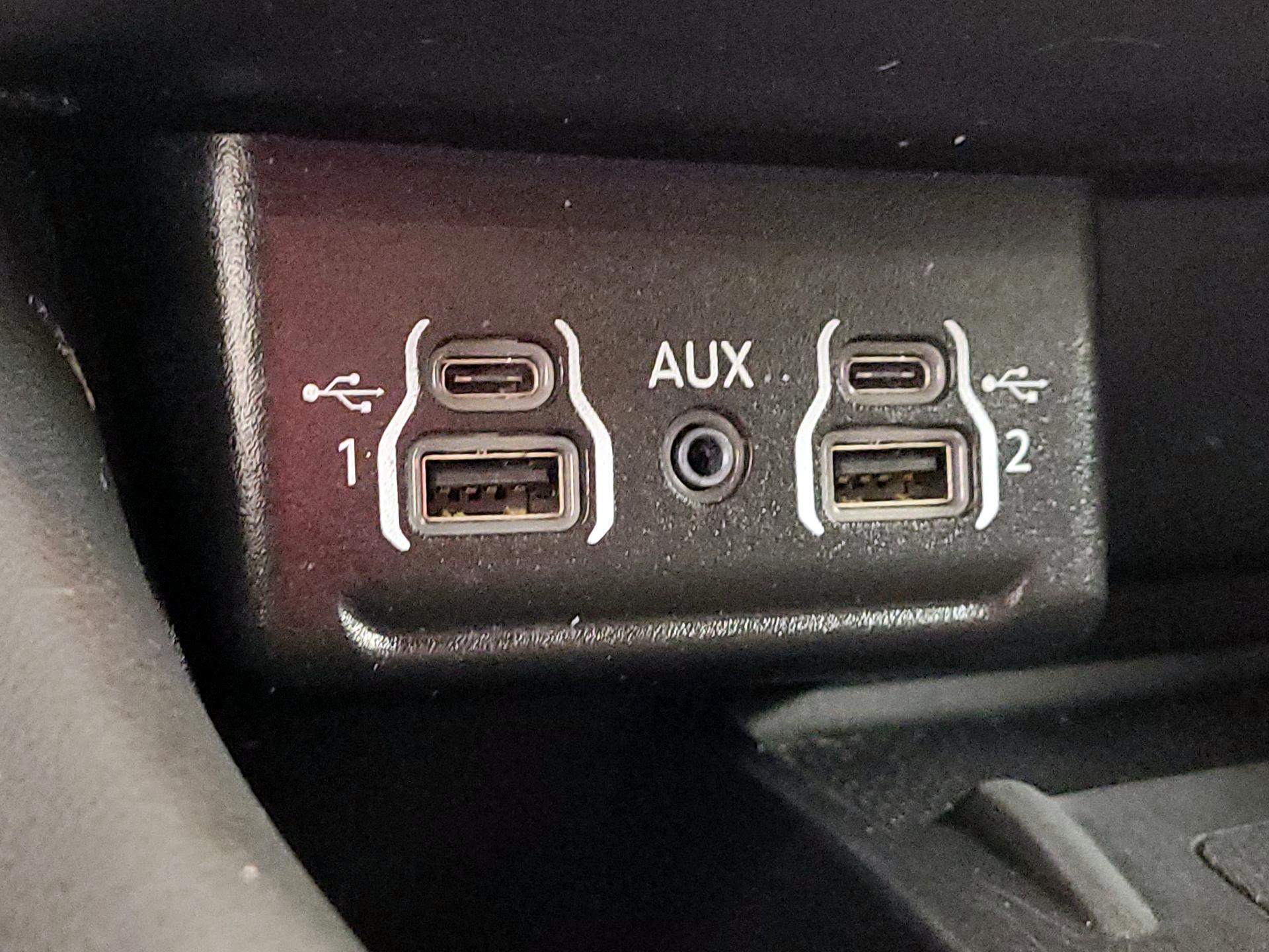 Thumbnail: 2022 Dodge Durango - 18