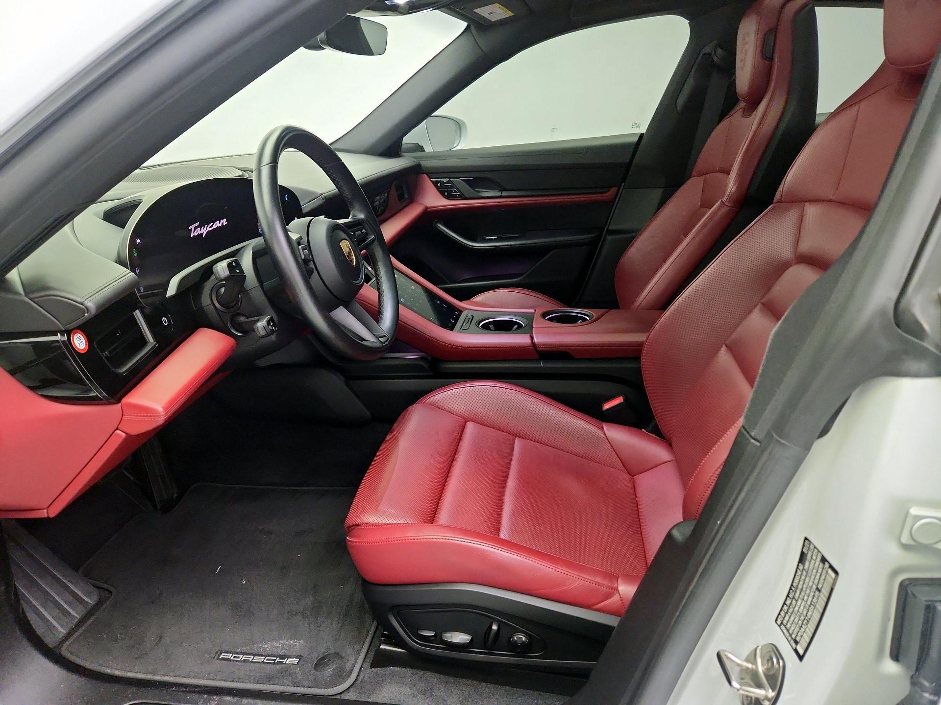 Thumbnail: 2021 Porsche Taycan - 11