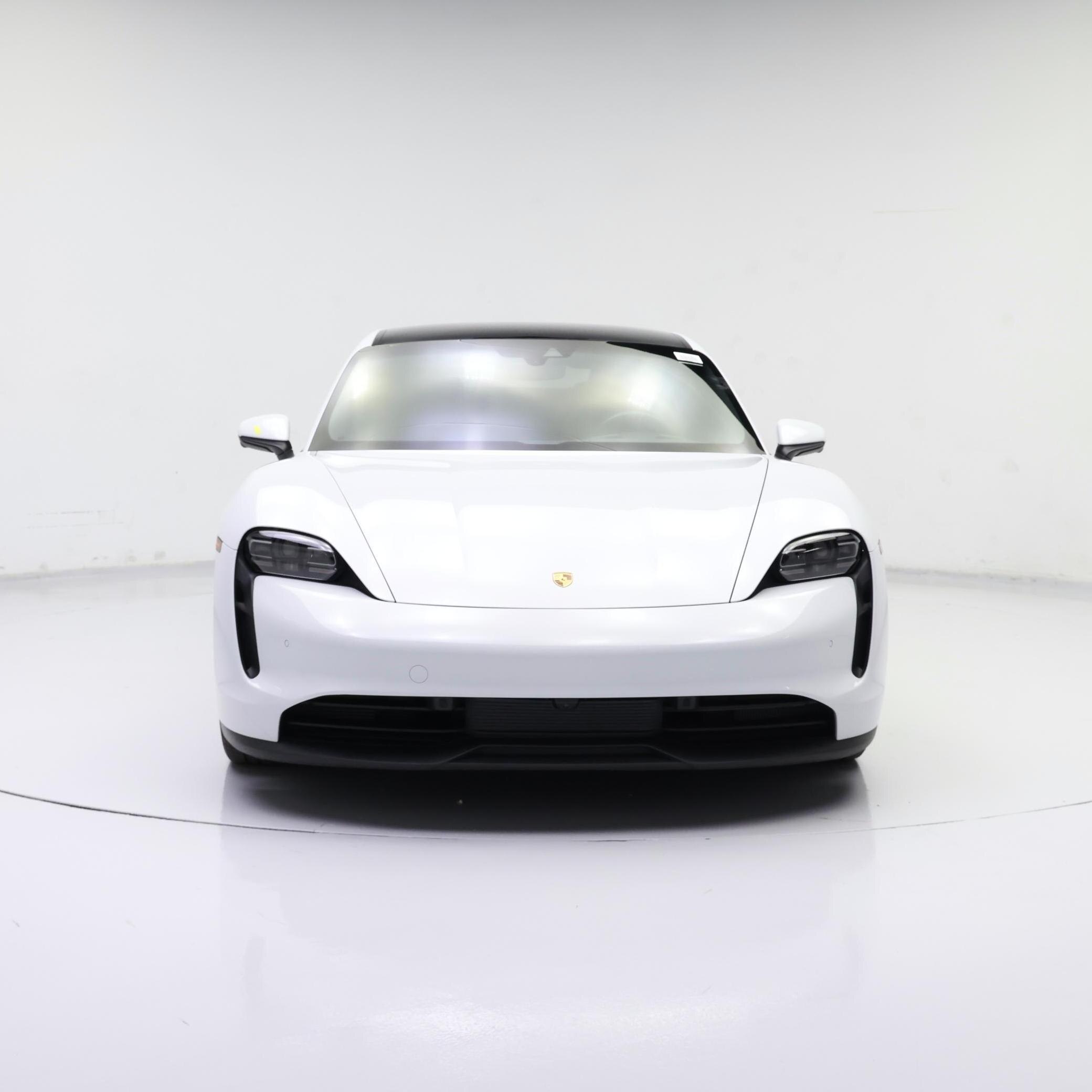 Thumbnail: 2021 Porsche Taycan - 5