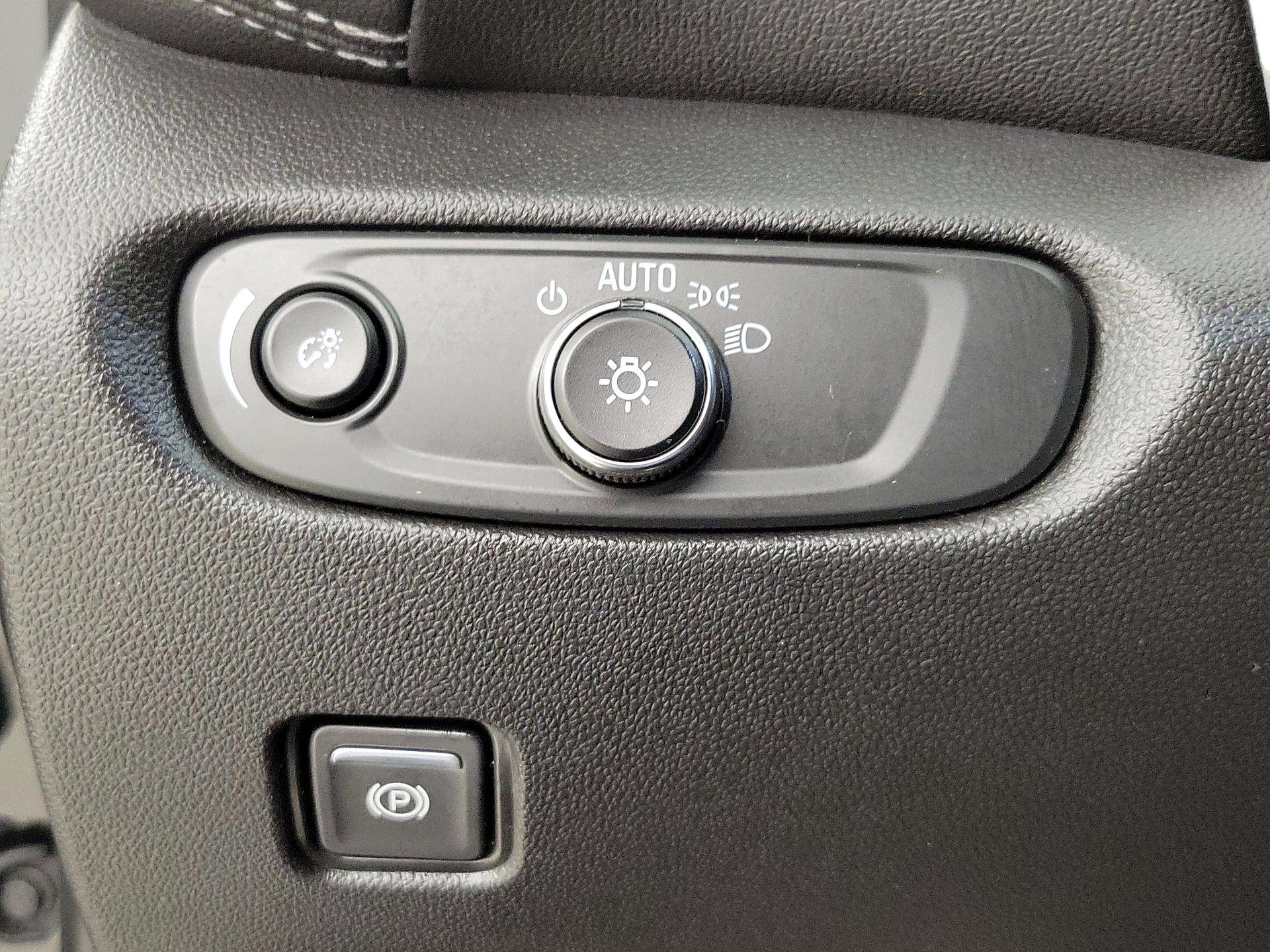 Thumbnail: 2023 Chevrolet Blazer - 13