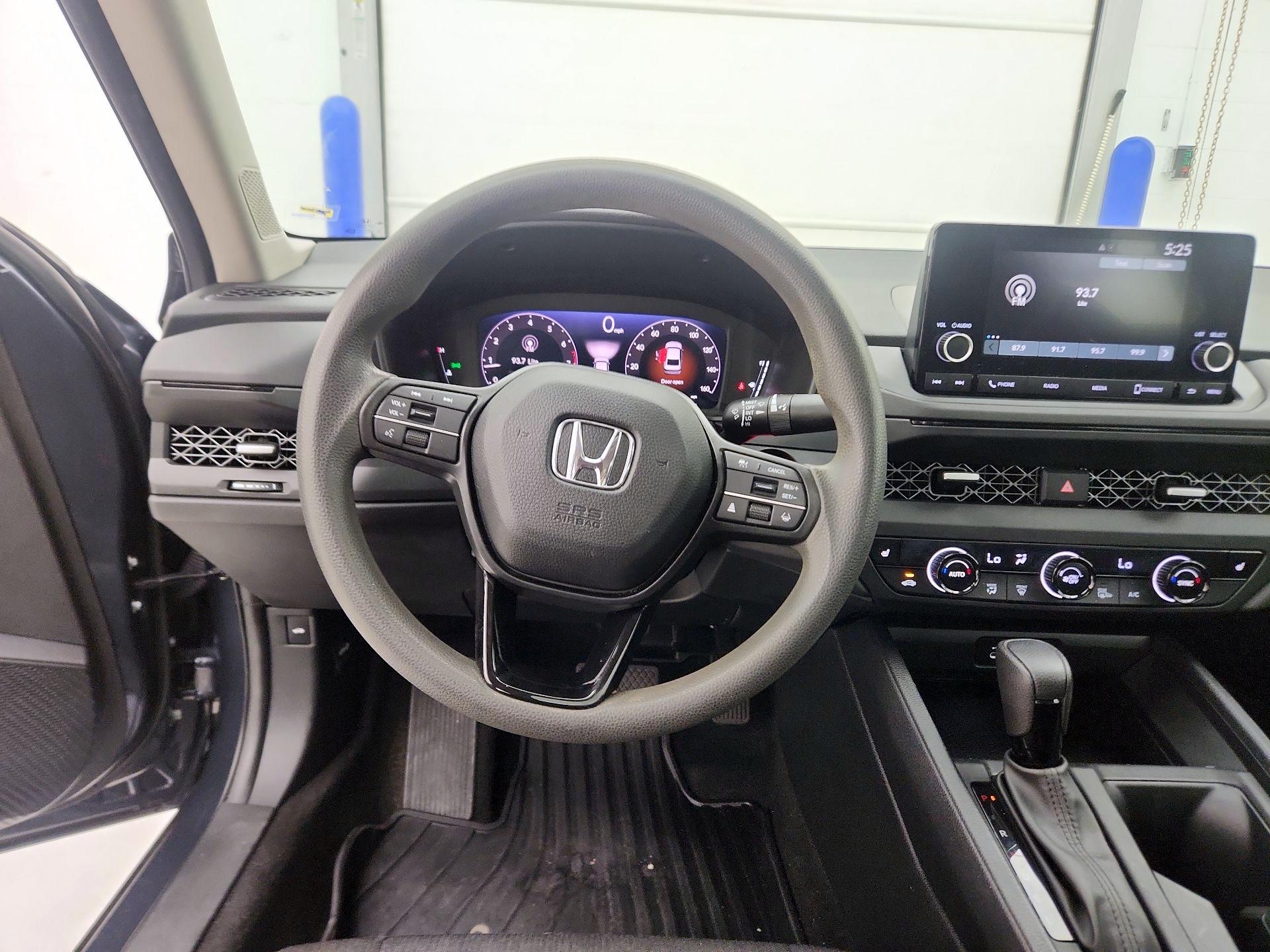 Thumbnail: 2023 Honda Accord - 10