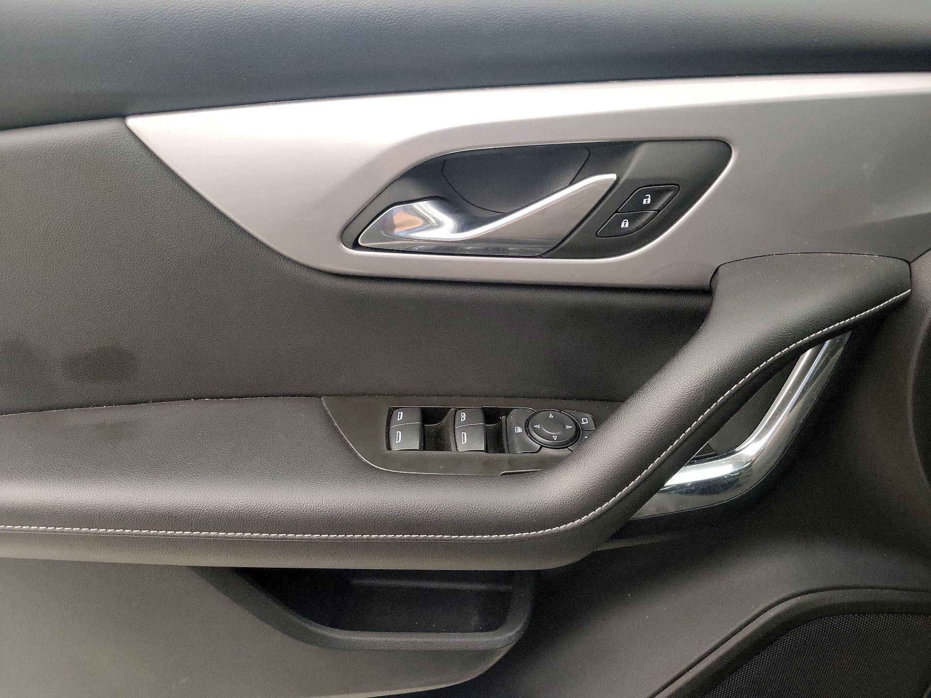 Thumbnail: 2023 Chevrolet Blazer - 12