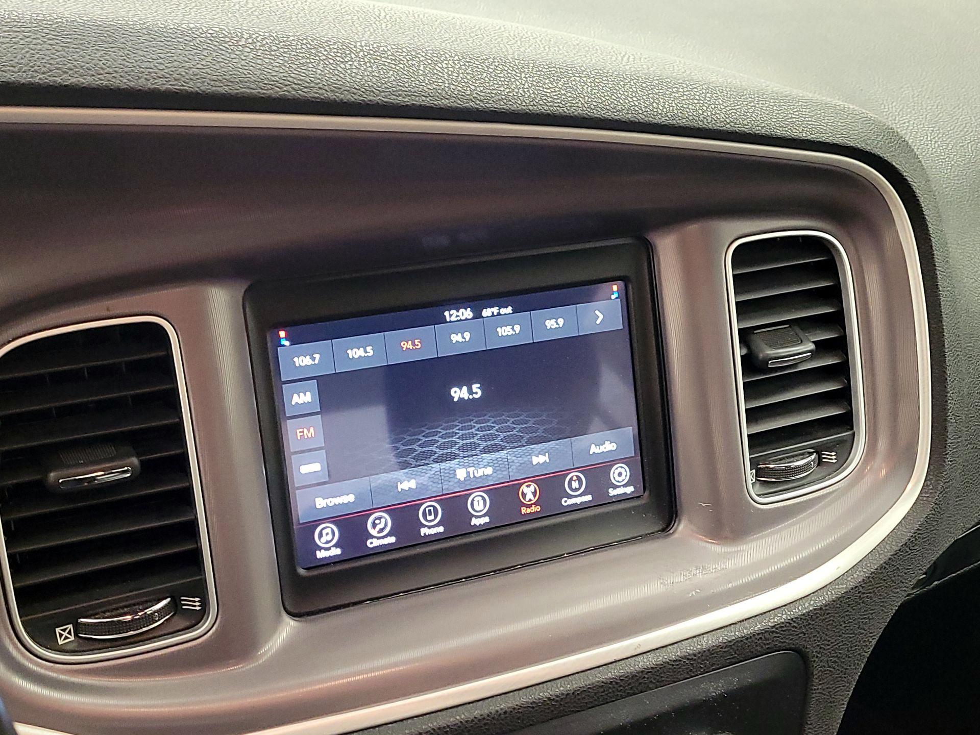 Thumbnail: 2022 Dodge Charger - 15