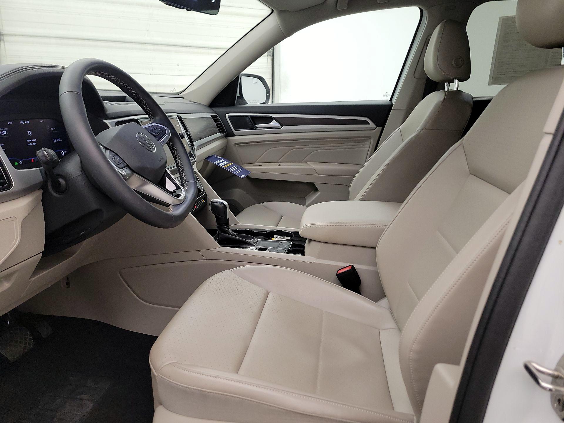 Thumbnail: 2022 Volkswagen Atlas - 11