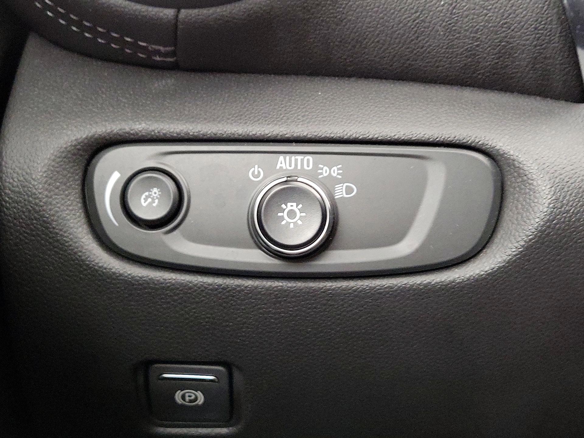 Thumbnail: 2023 Chevrolet Blazer - 13