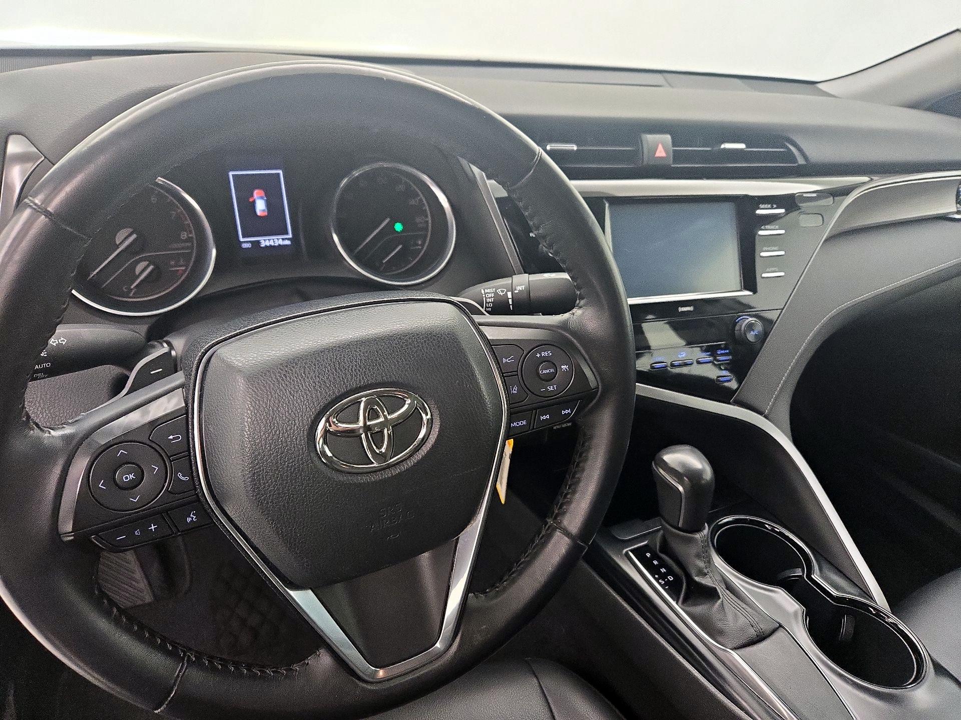 Thumbnail: 2020 Toyota Camry - 10