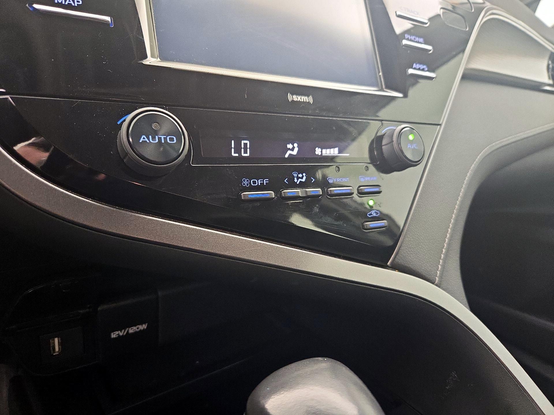 Thumbnail: 2020 Toyota Camry - 16