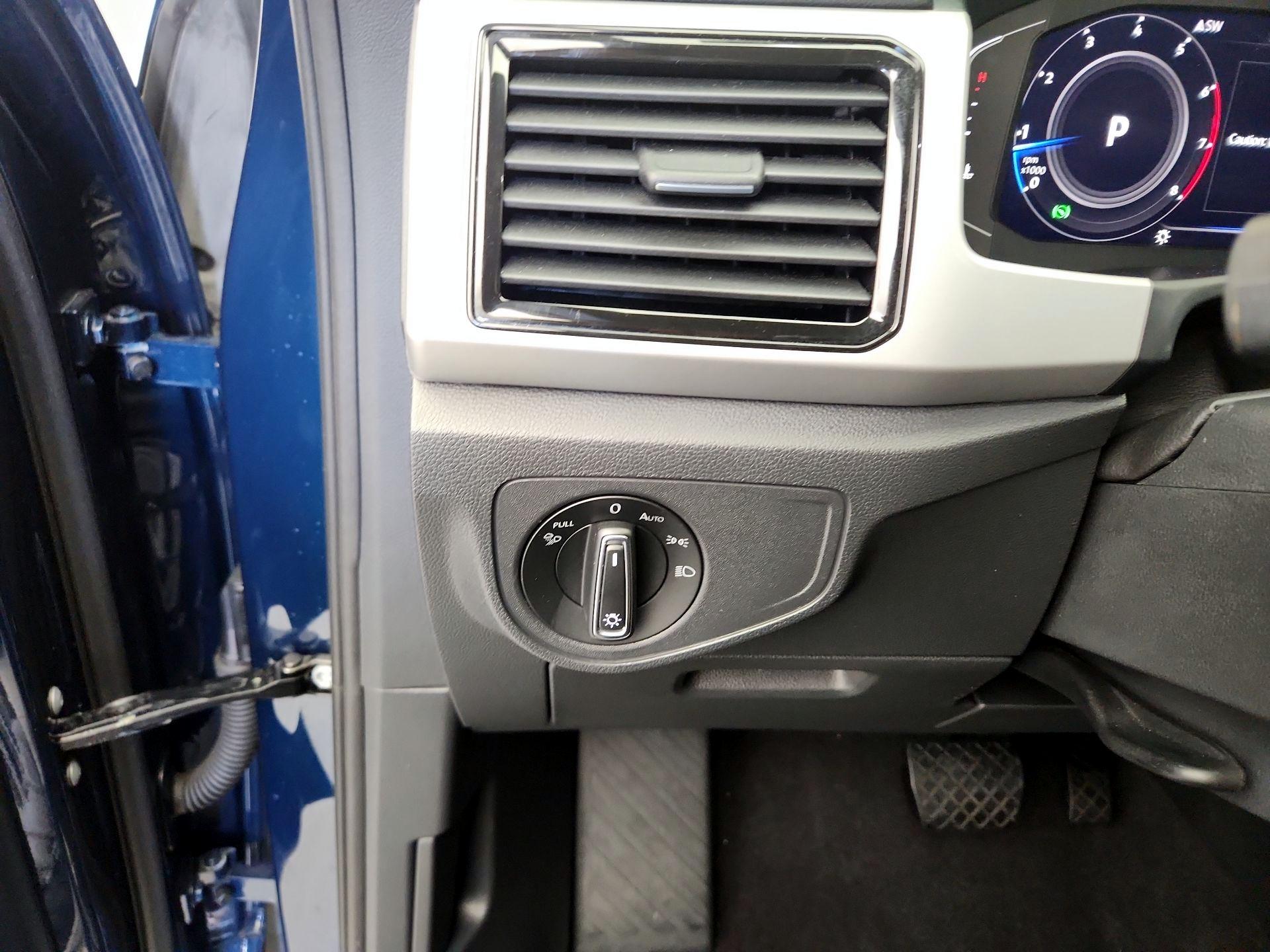 Thumbnail: 2022 Volkswagen Atlas - 13