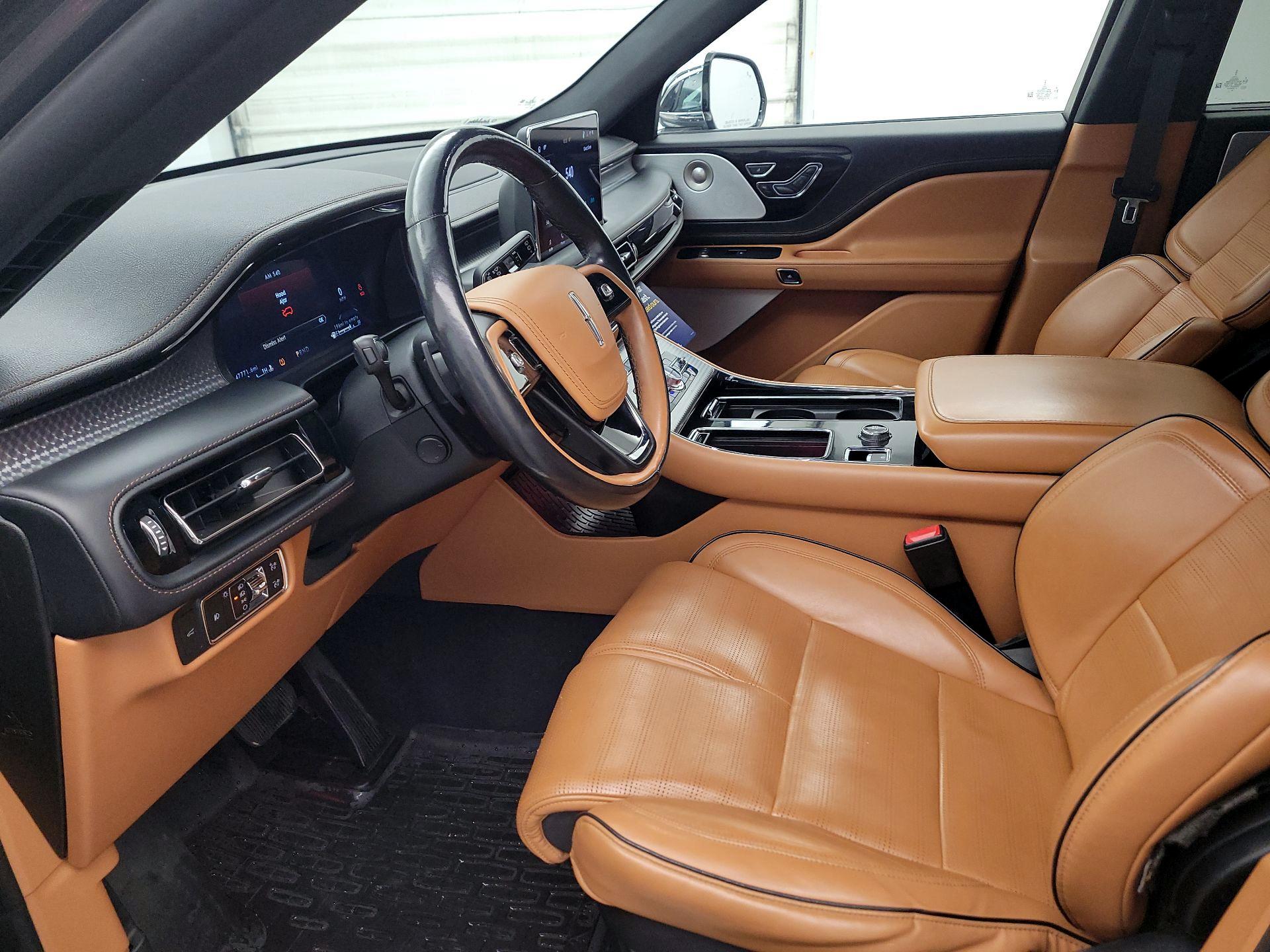 Thumbnail: 2021 Lincoln Aviator - 11