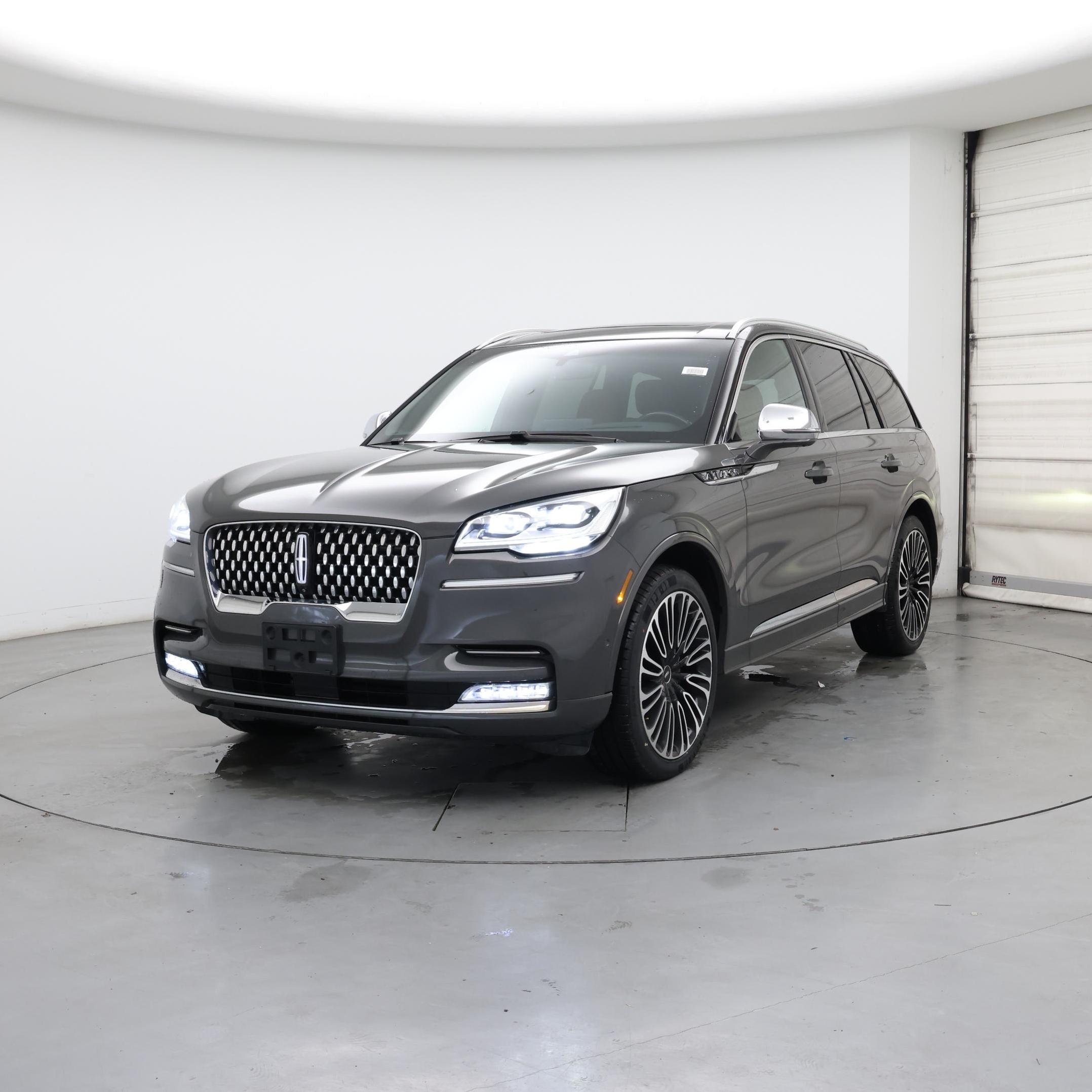Thumbnail: 2021 Lincoln Aviator - 4