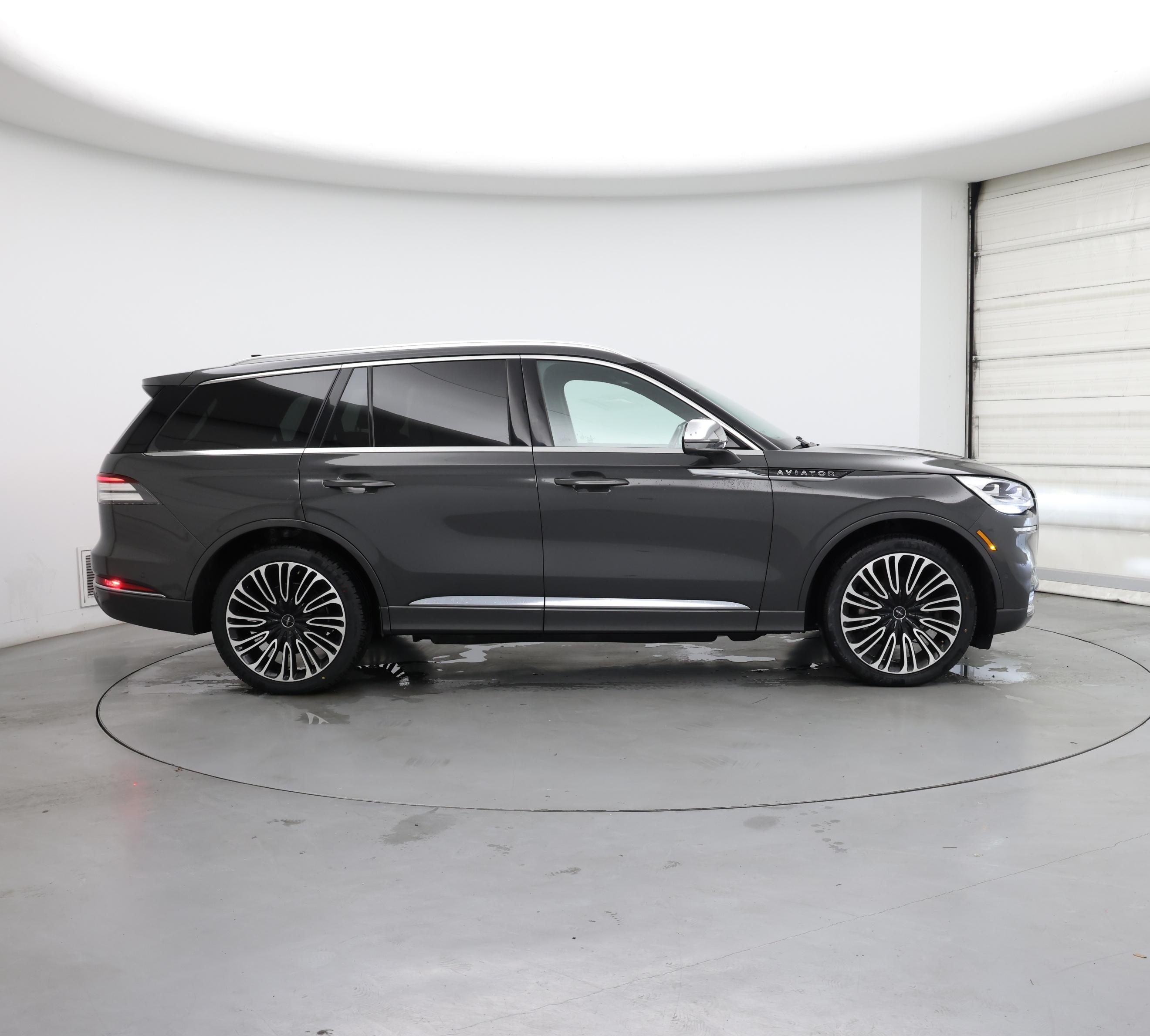 Thumbnail: 2021 Lincoln Aviator - 7