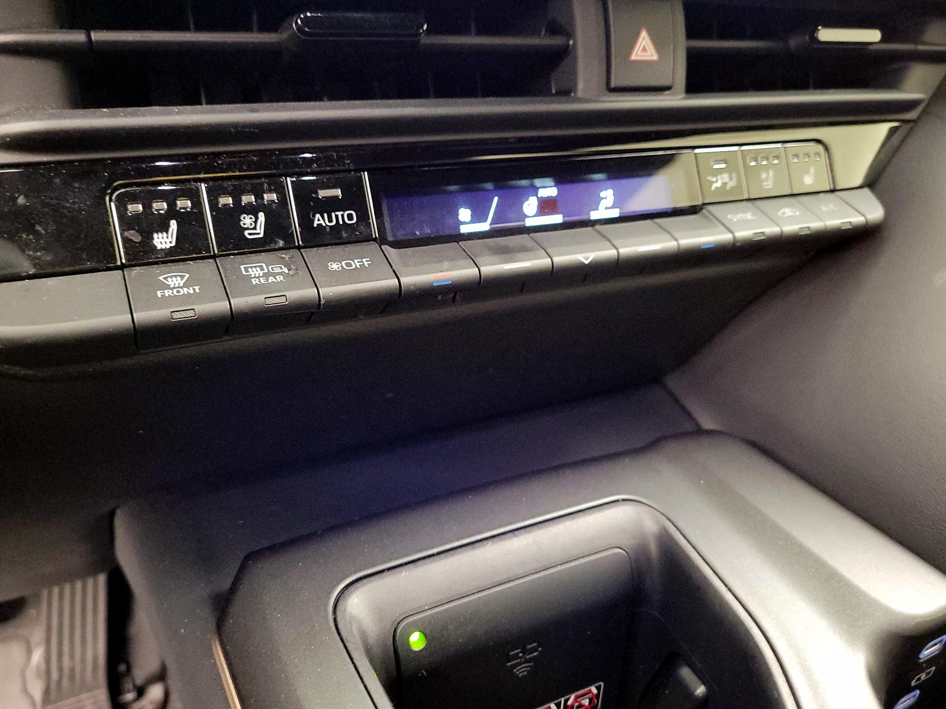 Thumbnail: 2023 Toyota Crown - 14